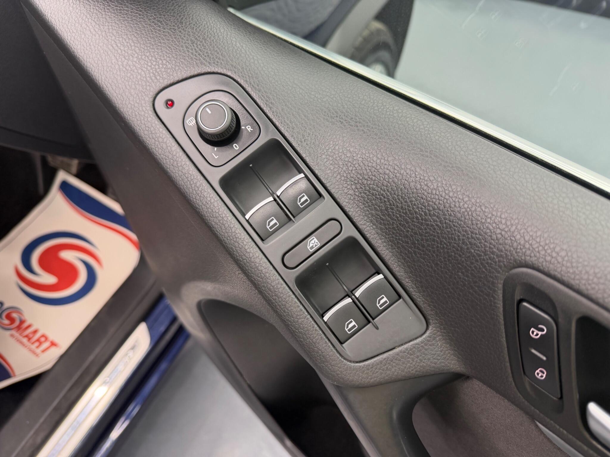 Volkswagen Tiguan - Image 18