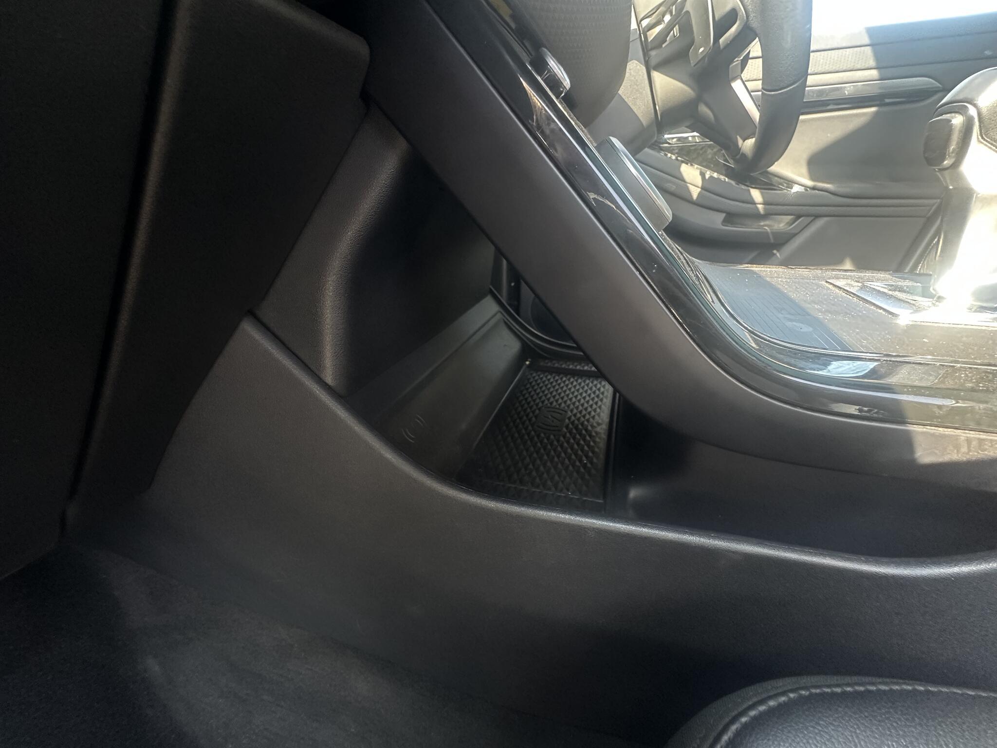 Land Rover Range Rover Evoque - Image 19