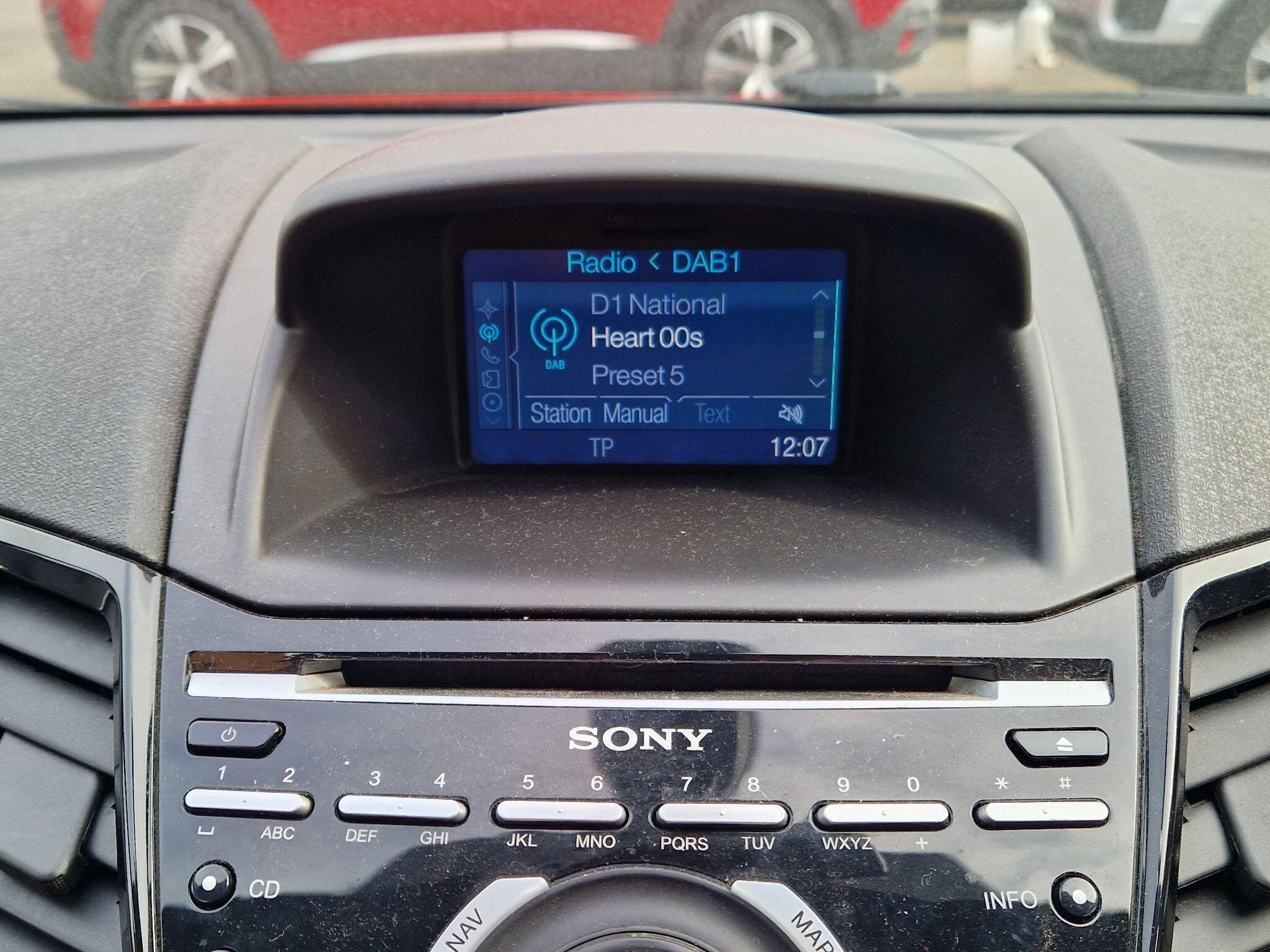 Ford Fiesta - Image 39