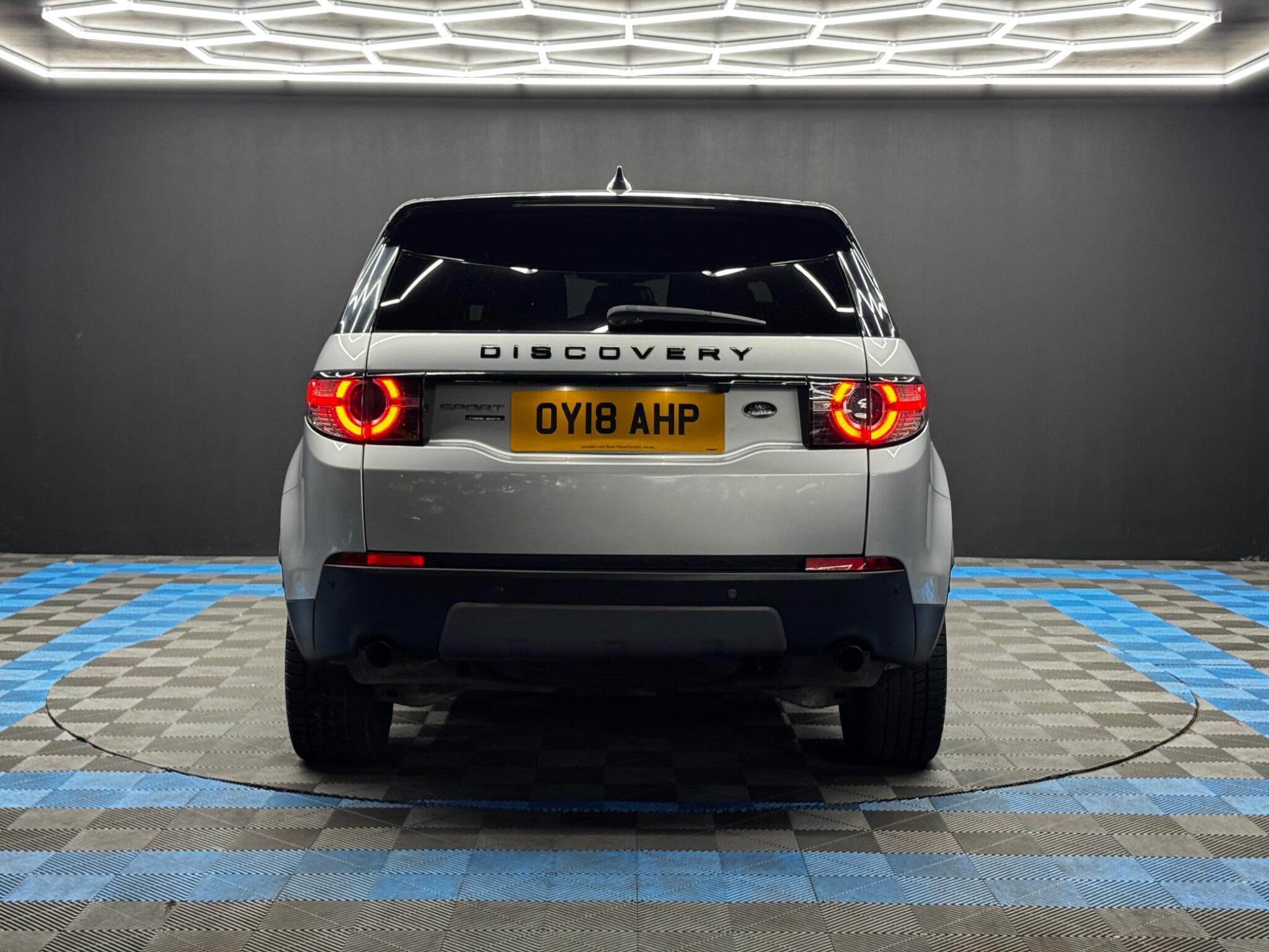 Land Rover DISCOVERY SPORT - Image 6