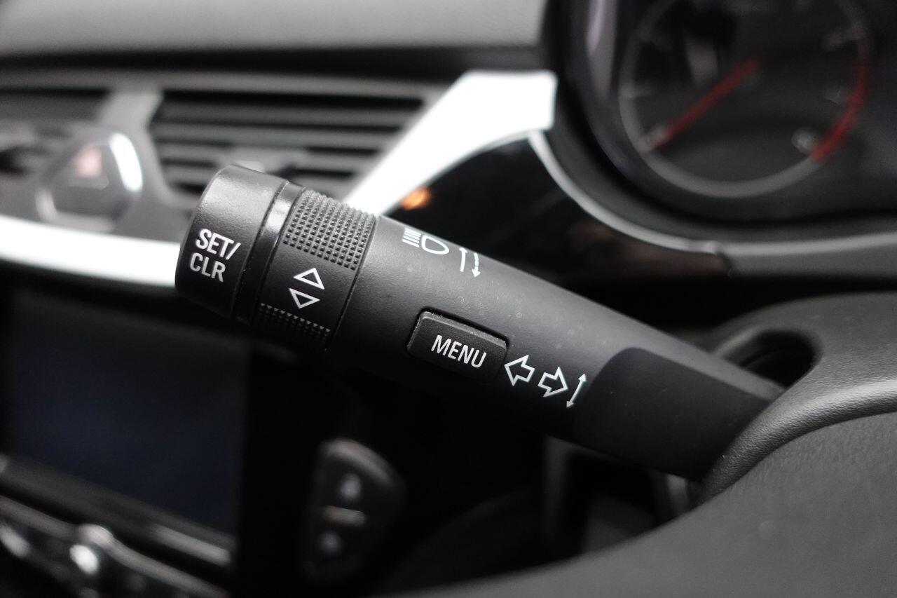 Vauxhall Corsa - Image 16