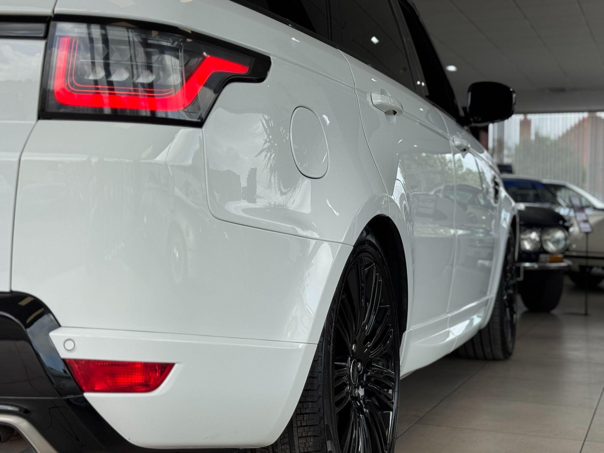 Land Rover RANGE ROVER SPORT - Image 16