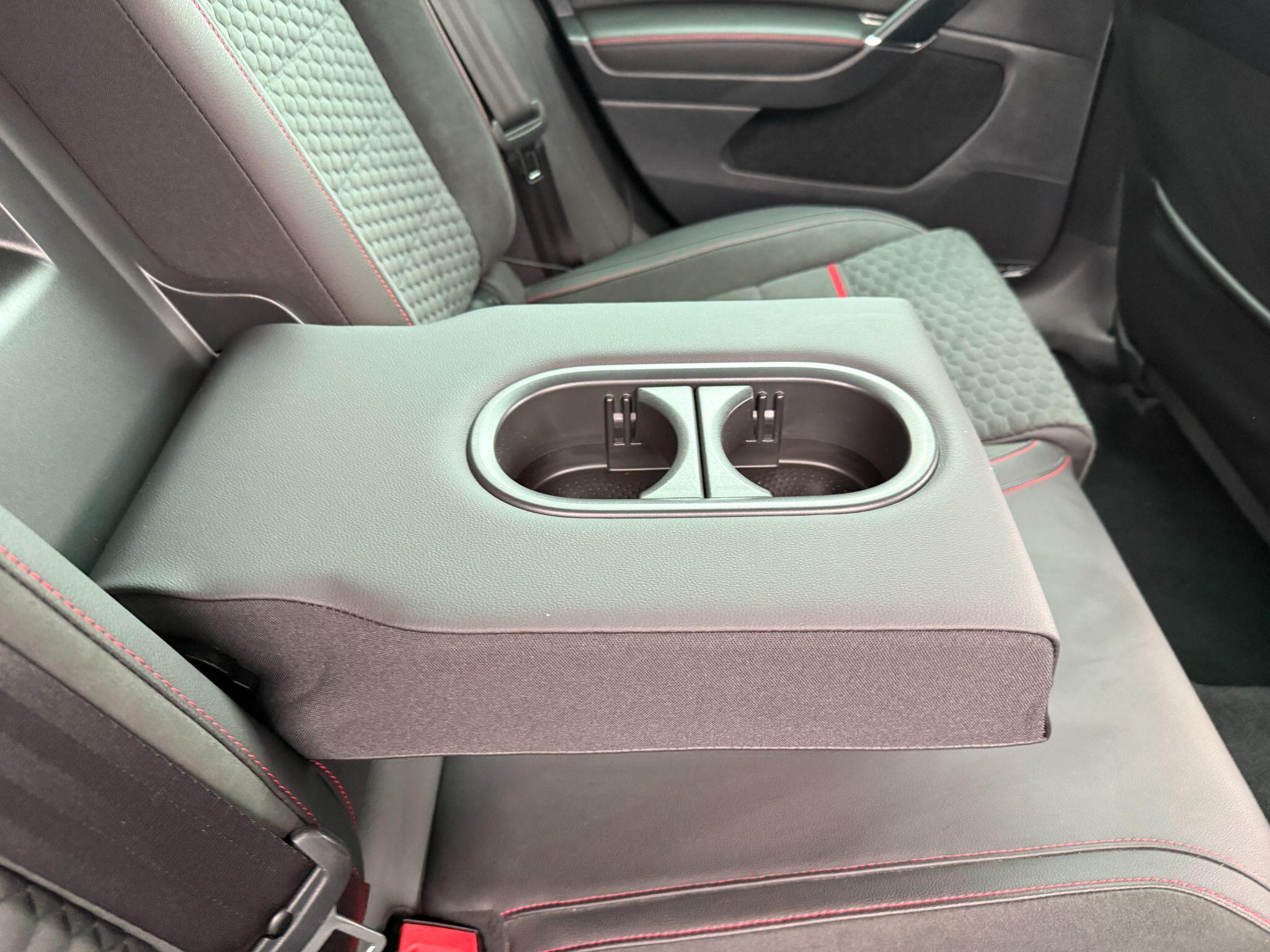 Volkswagen Golf - Image 36