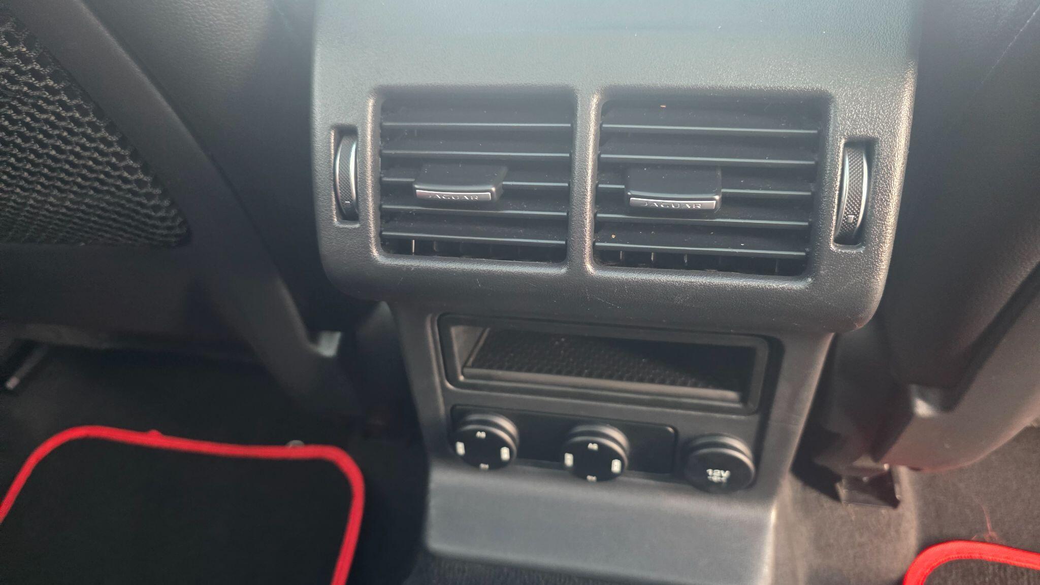 Jaguar F-Pace - Image 29