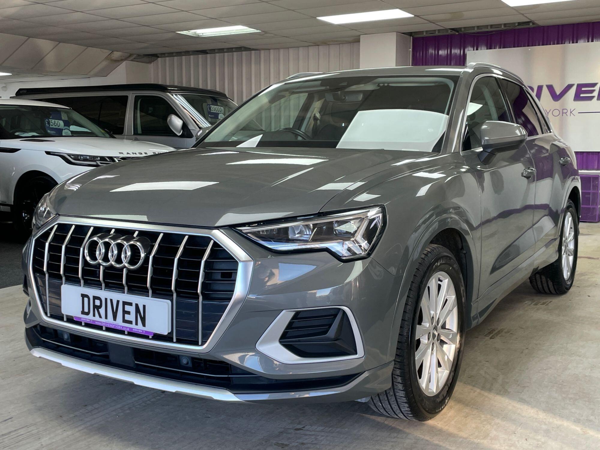 Audi Q3 - Image 8