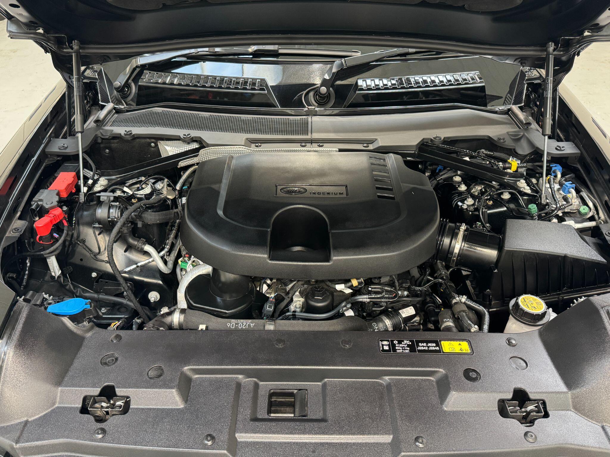 Land Rover Defender 110 - Image 36