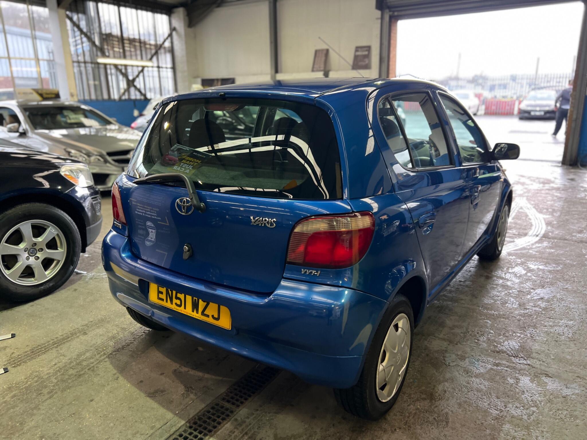 Toyota Yaris - Image 5