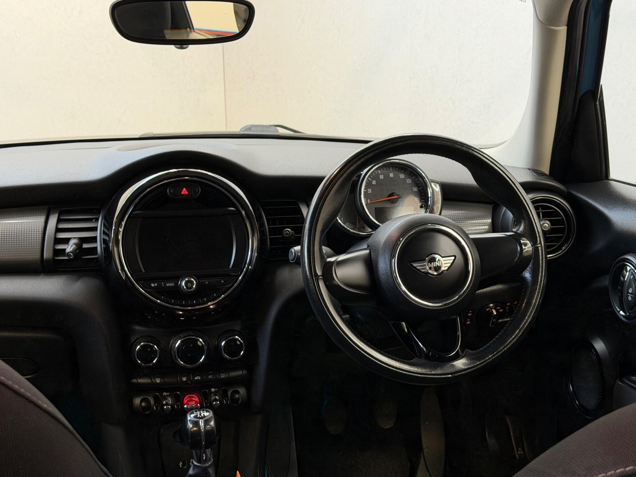 MINI Hatch - Image 18