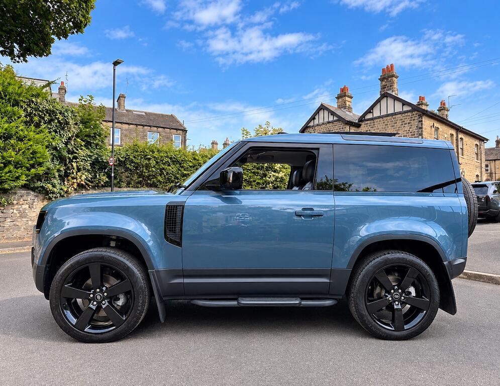 Land Rover Defender 90 - Image 7