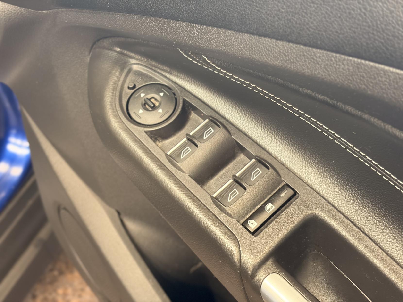 Ford Grand C-MAX - Image 11