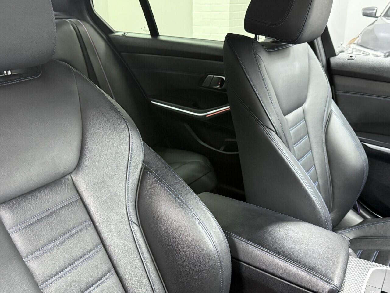 BMW 3 Series - Image 13