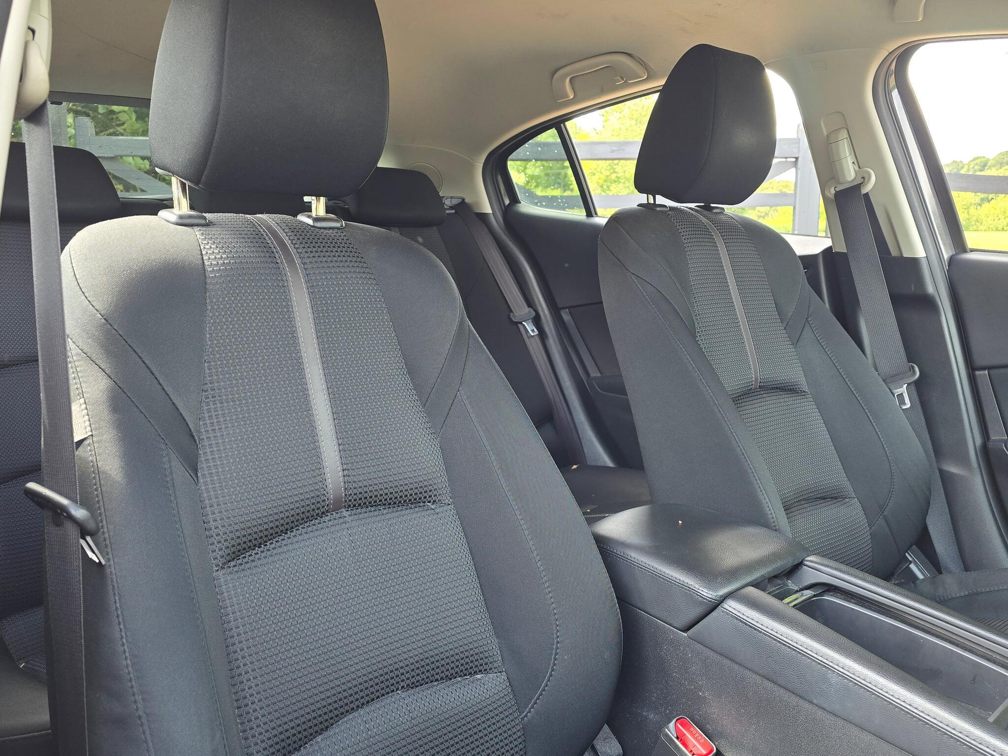 Mazda MAZDA3 - Image 9