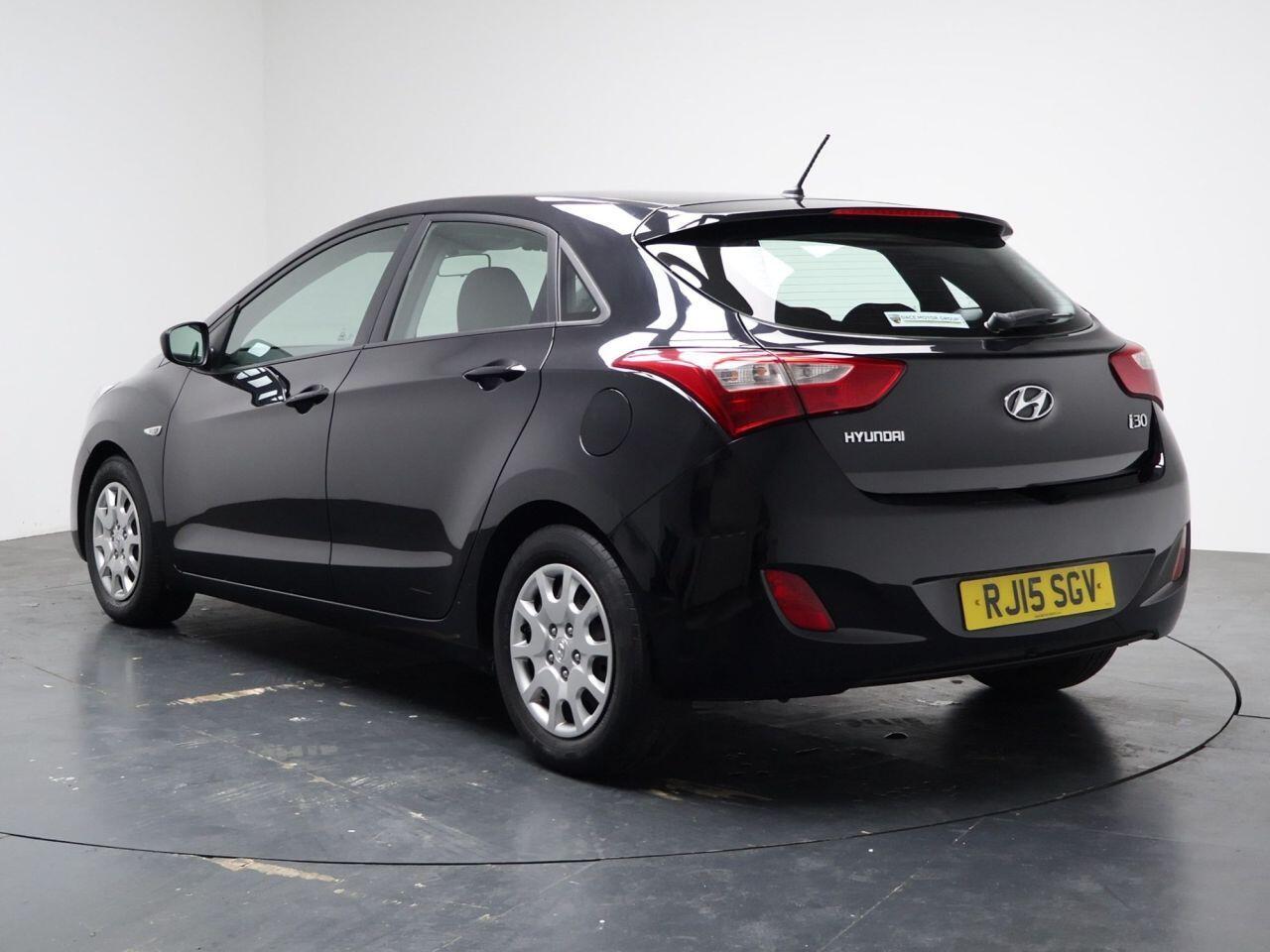 Hyundai i30 - Image 9