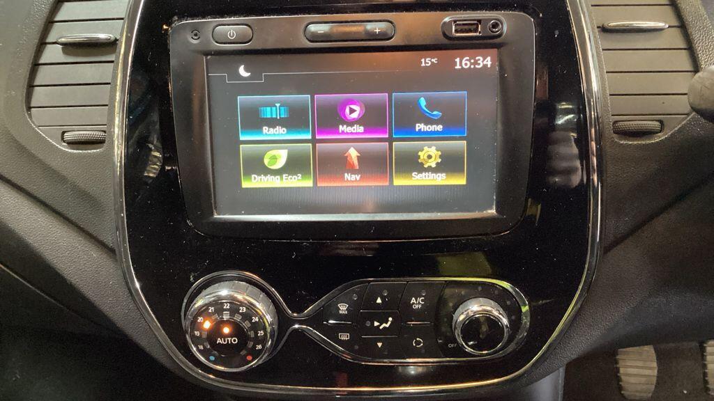 Renault Captur - Image 11