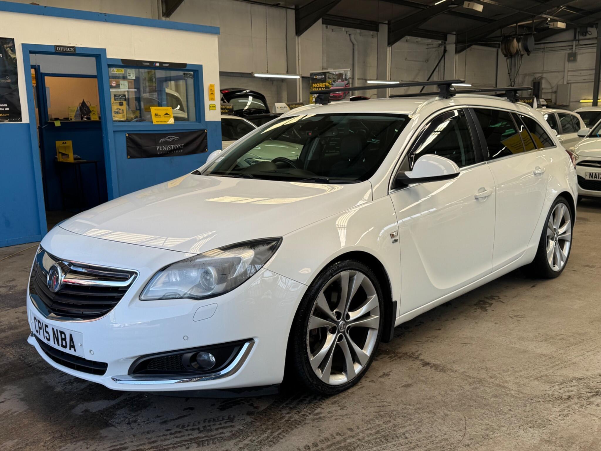 Vauxhall Insignia - Image 3