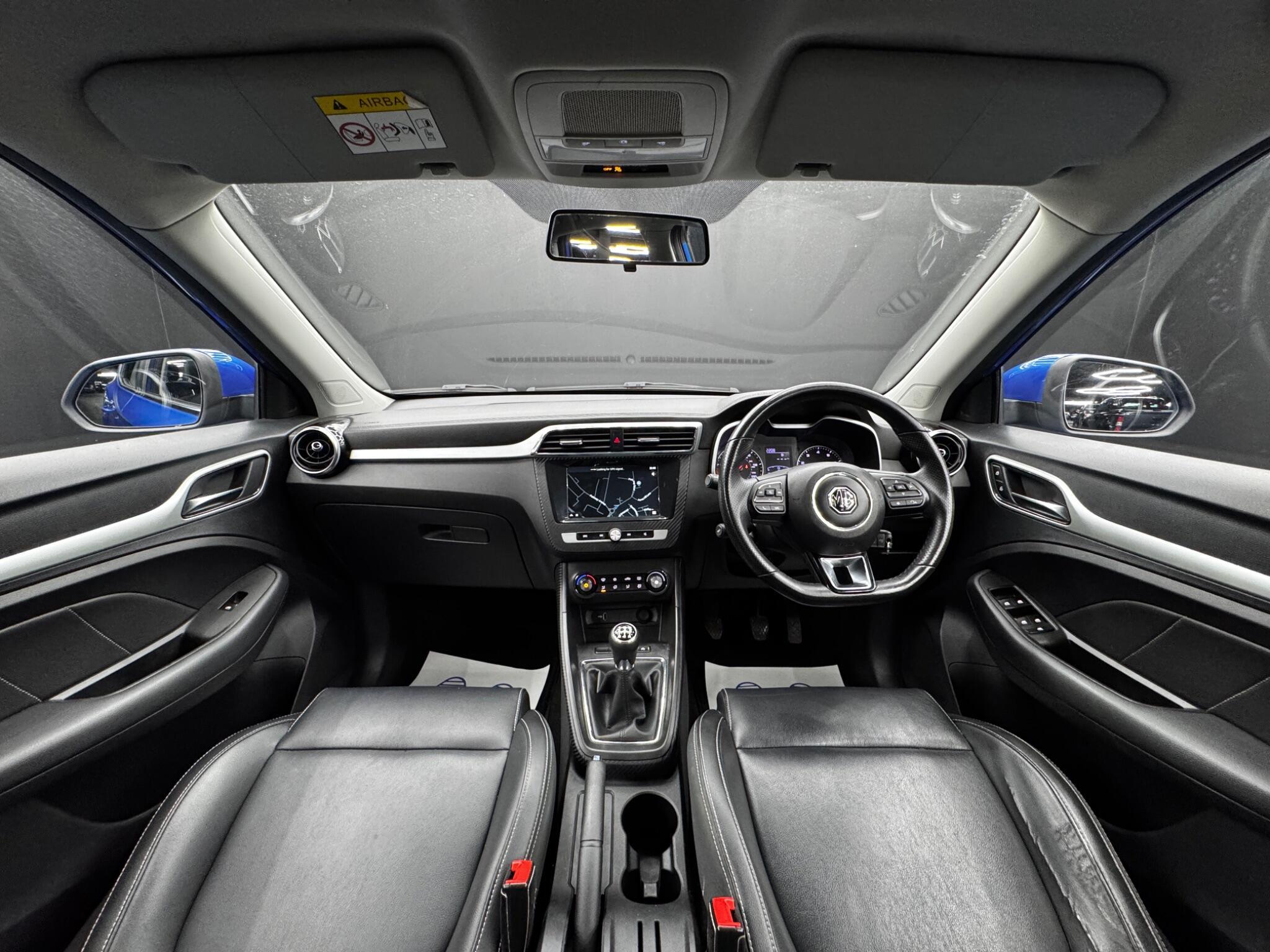 MG MG ZS - Image 17