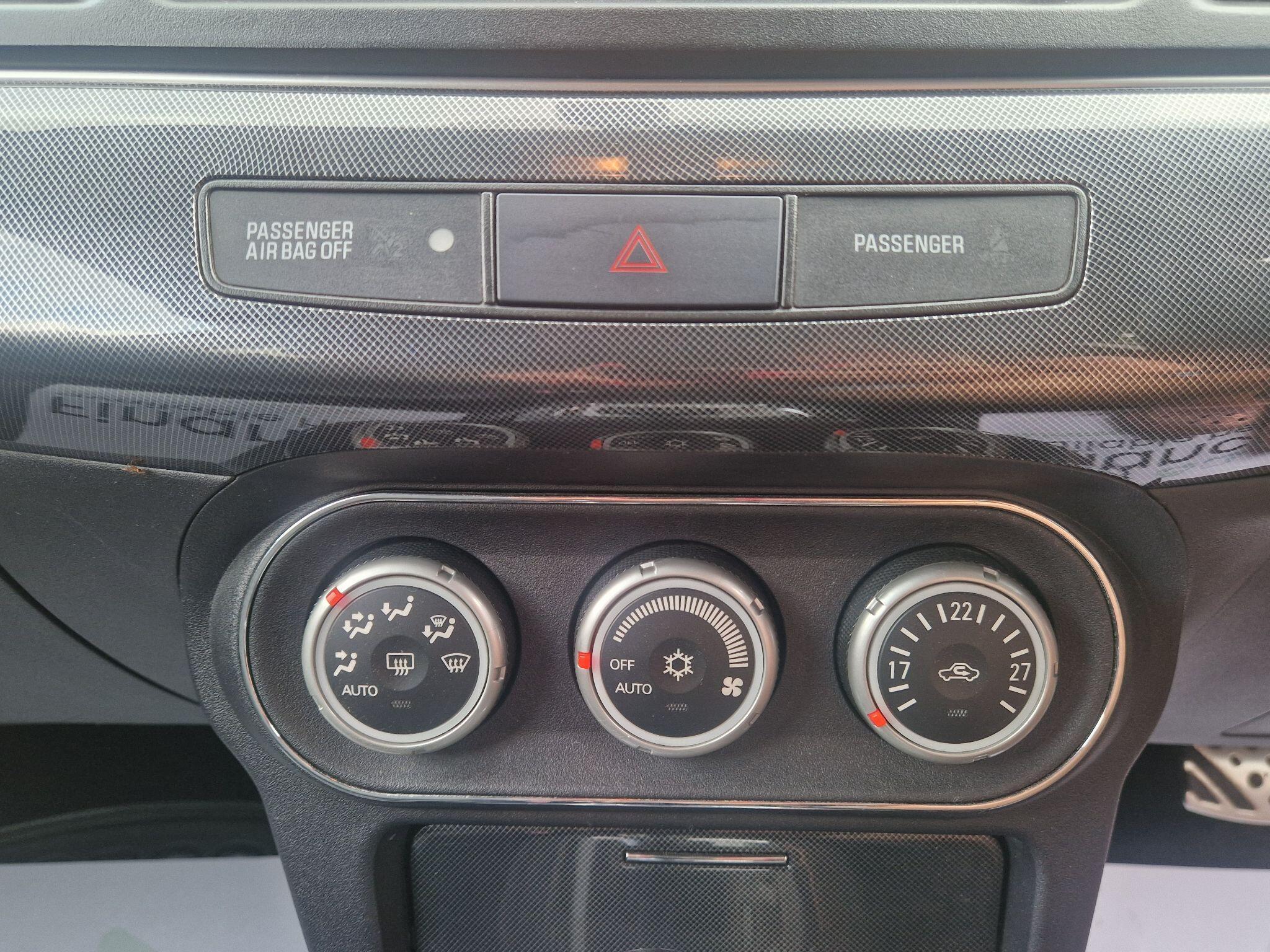 Mitsubishi Lancer - Image 43