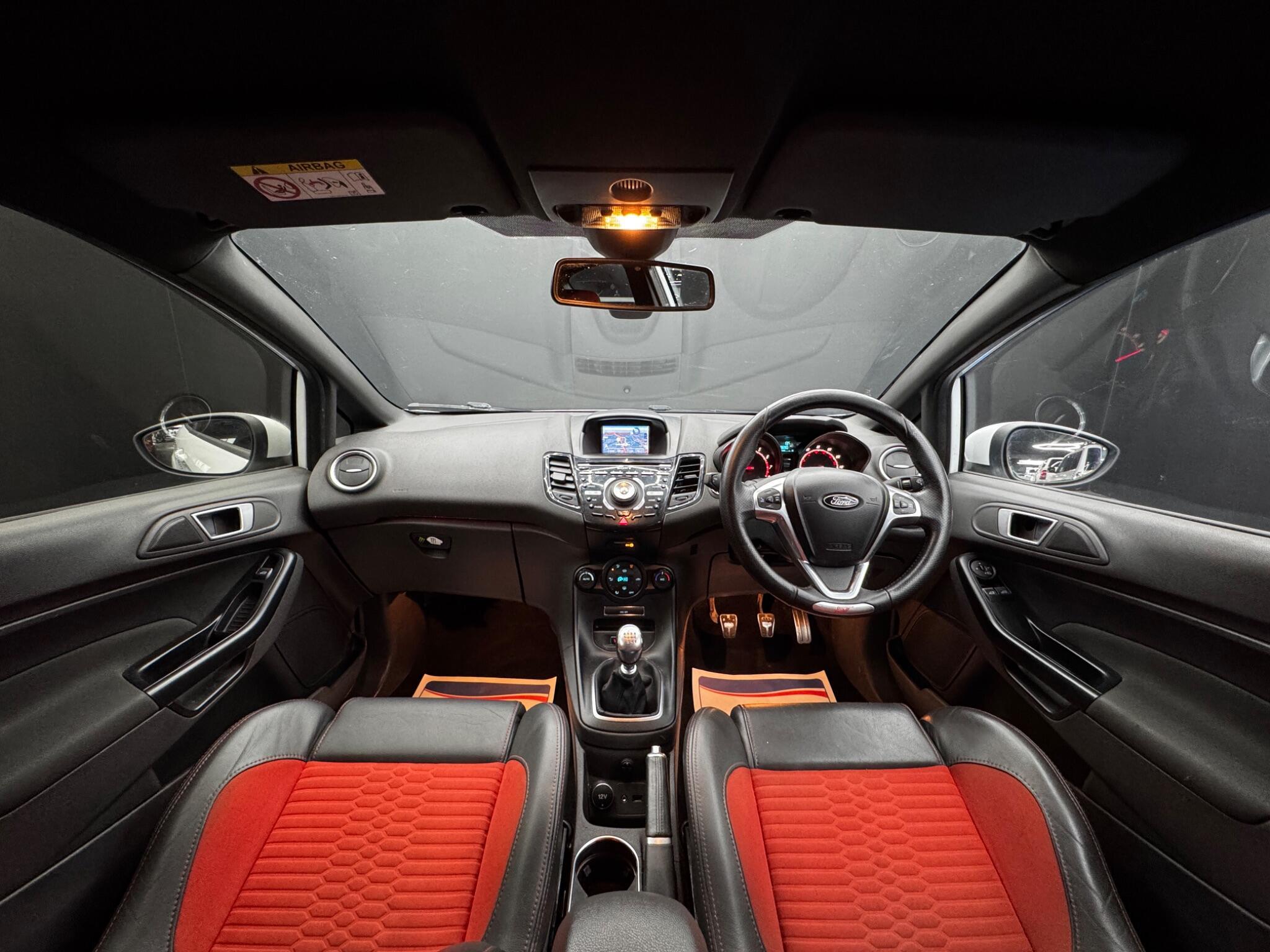 Ford Fiesta - Image 16