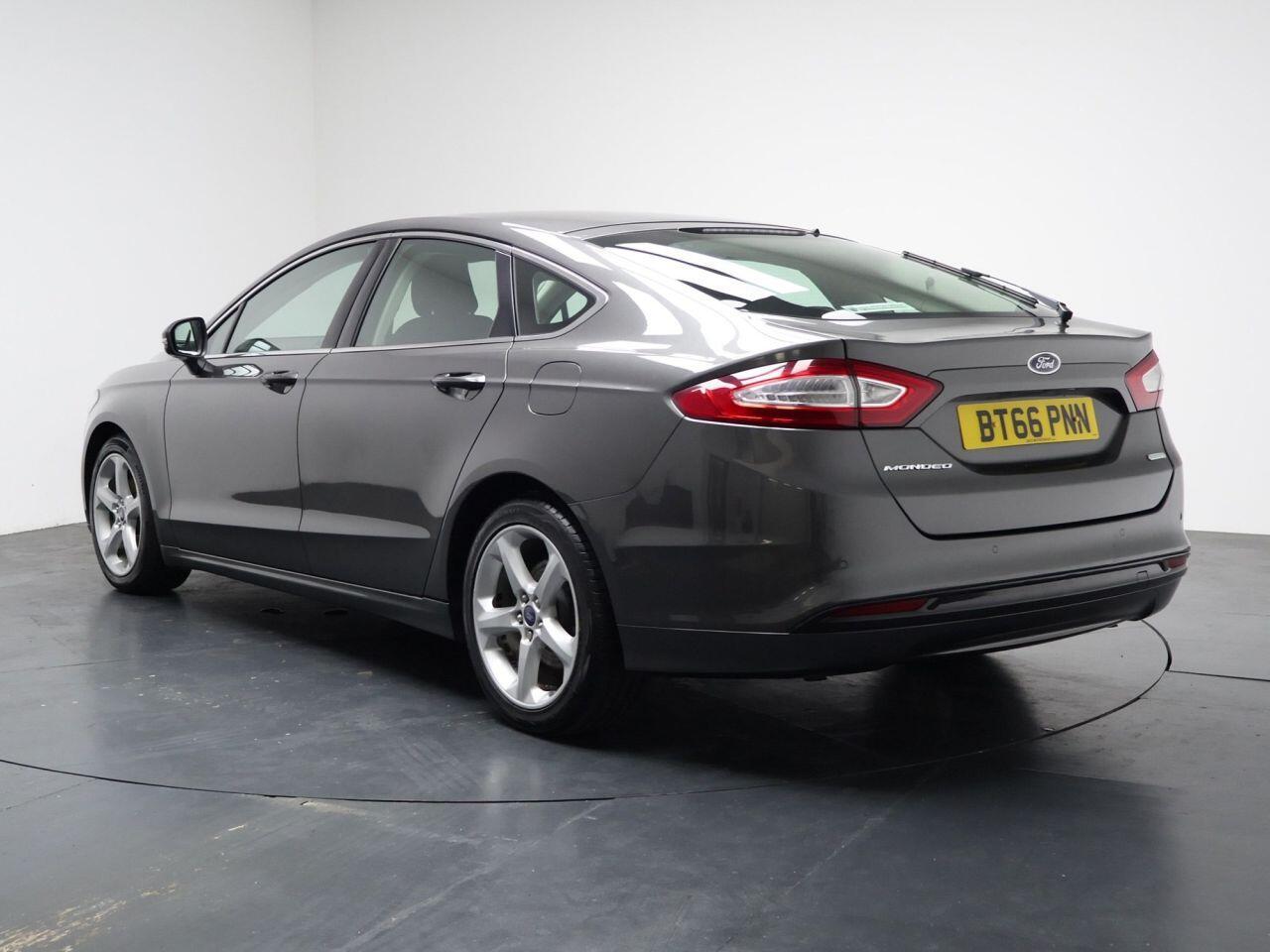 Ford Mondeo - Image 9