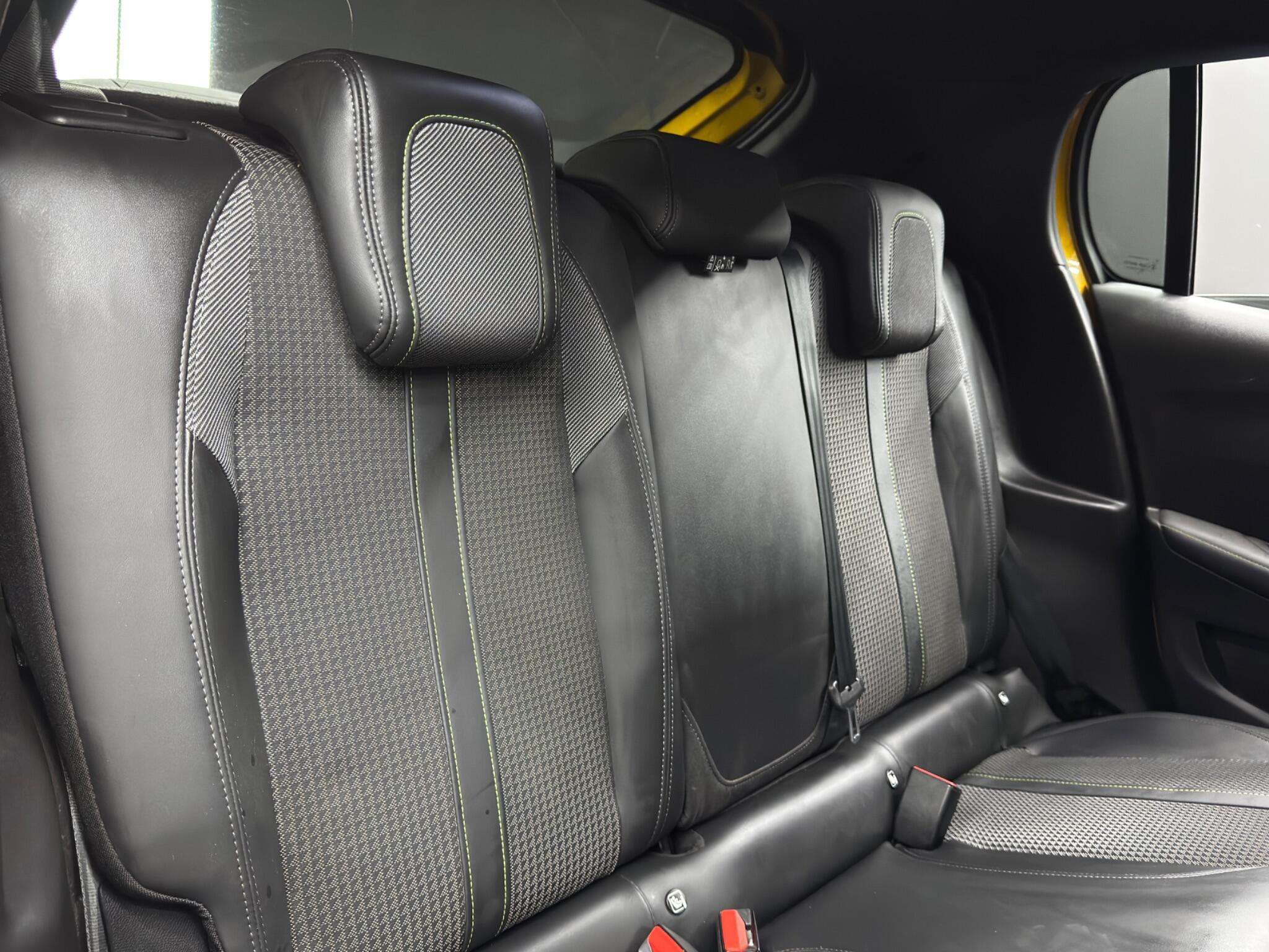 Peugeot 208 - Image 15