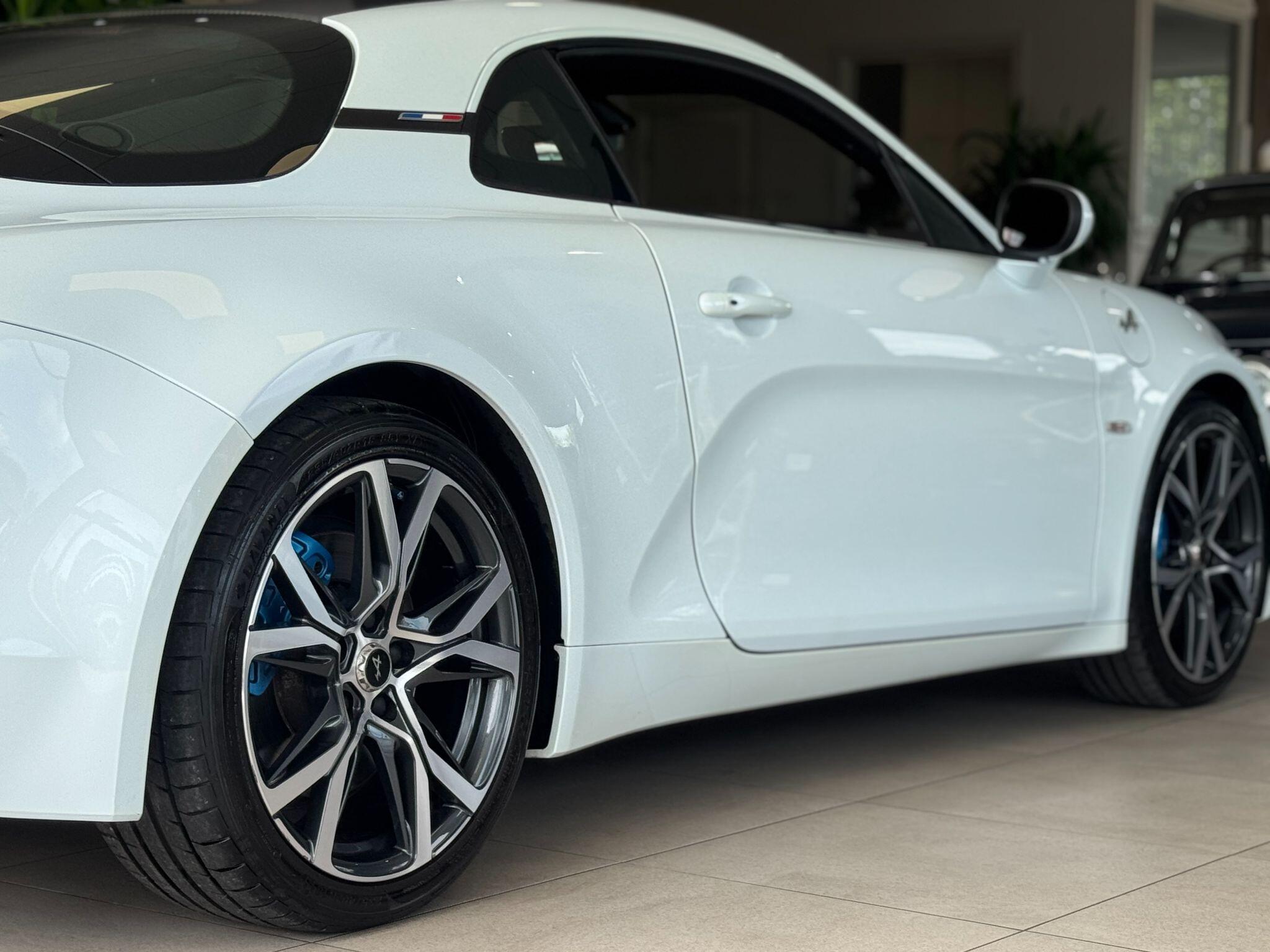 Alpine A110 - Image 10