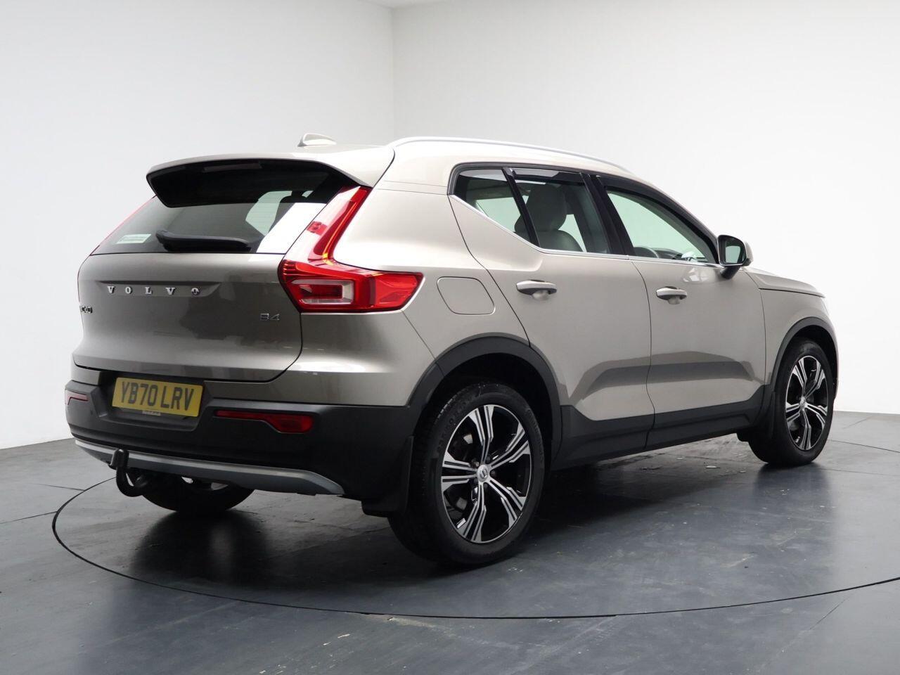 Volvo XC40 - Image 12