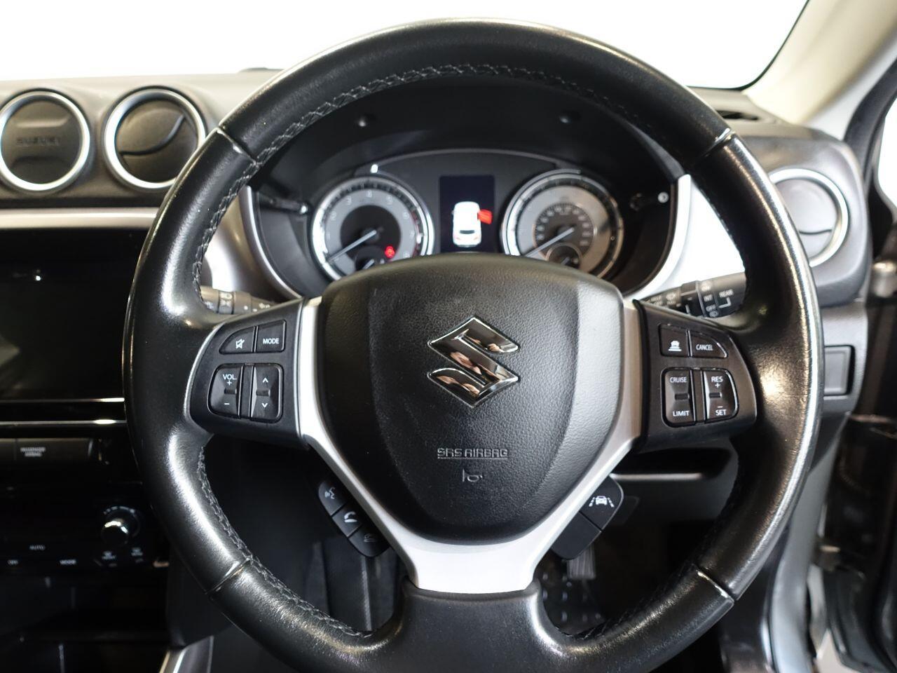 Suzuki Vitara - Image 19