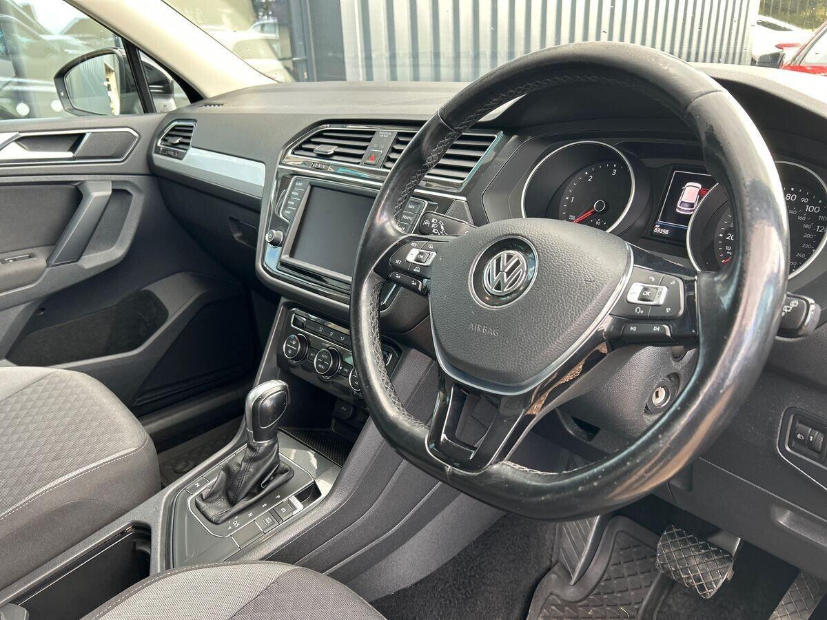 Volkswagen Tiguan - Image 19