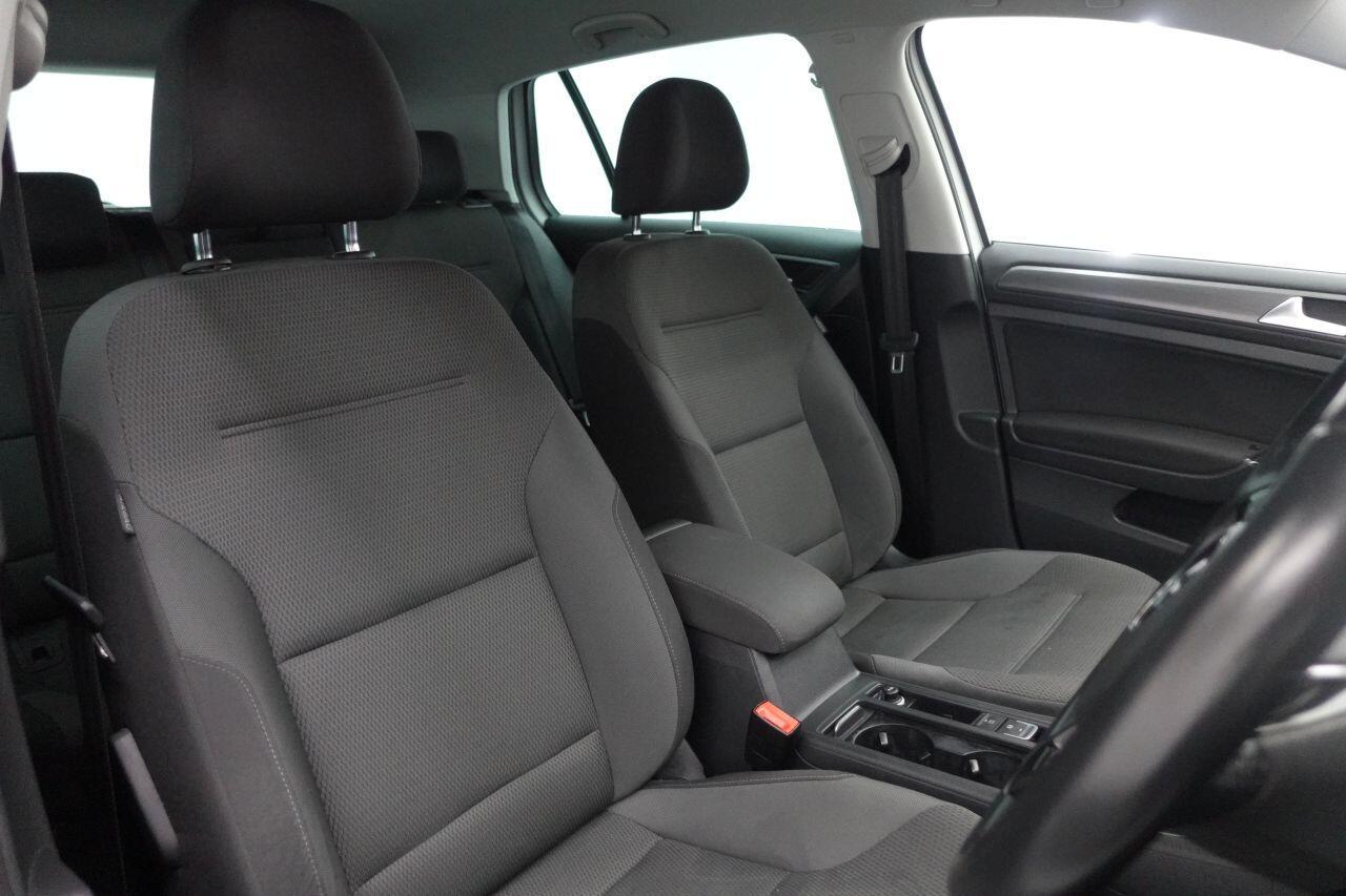 Volkswagen Golf - Image 3
