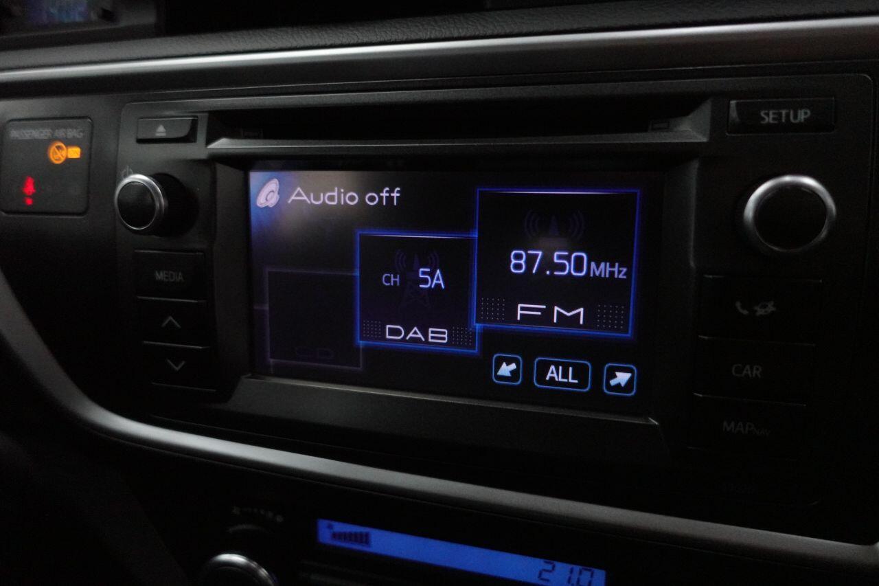 Toyota Auris - Image 2