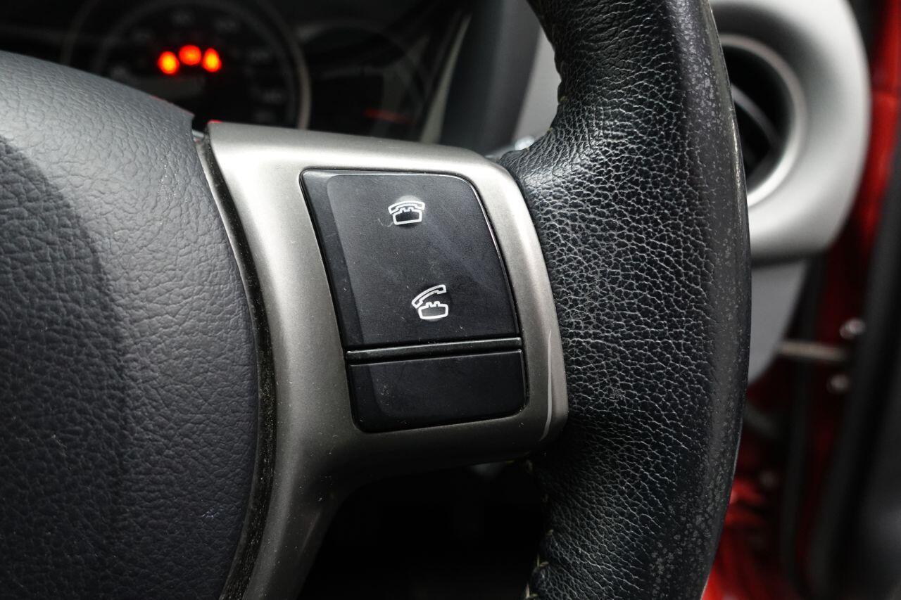 Toyota Yaris - Image 29