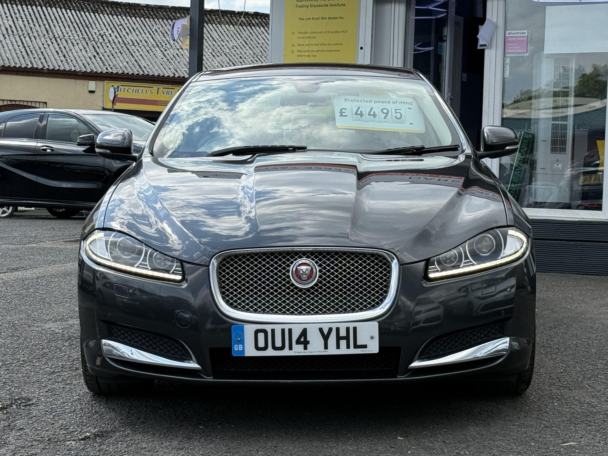 Jaguar XF - Image 8