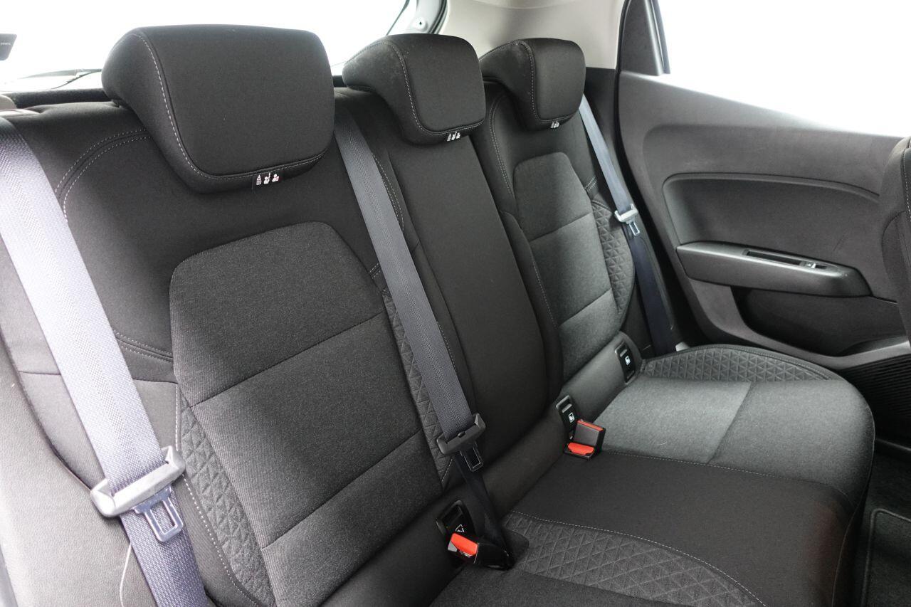 Renault Clio - Image 18