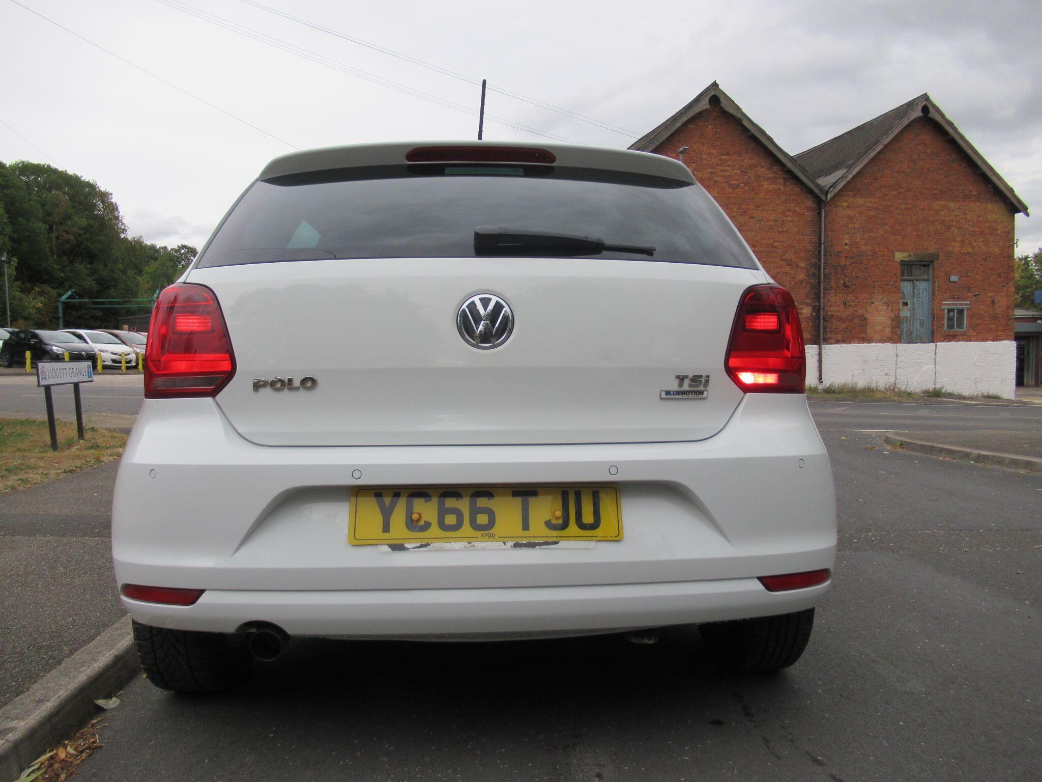 Volkswagen Polo - Image 5