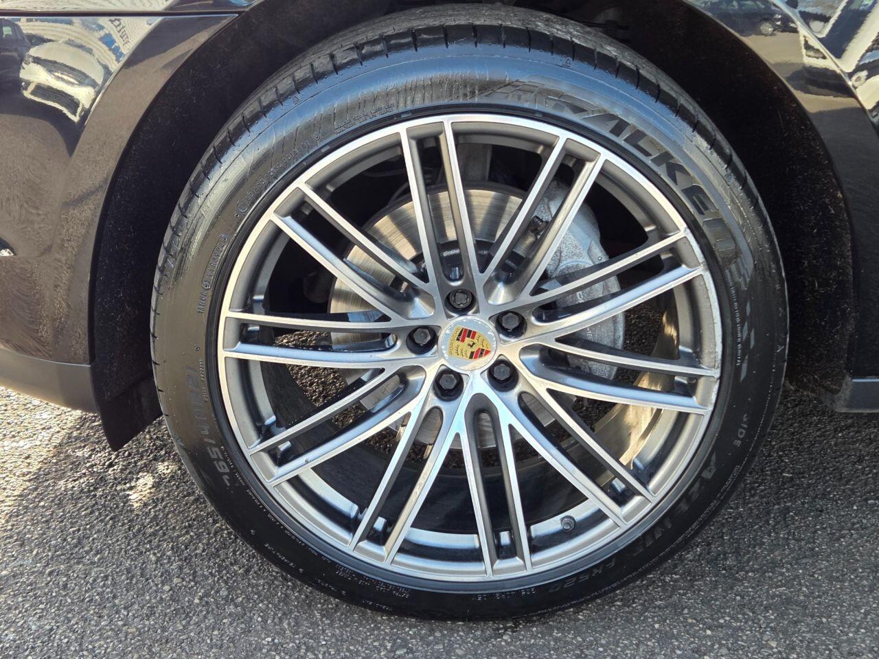 Porsche Macan - Image 40