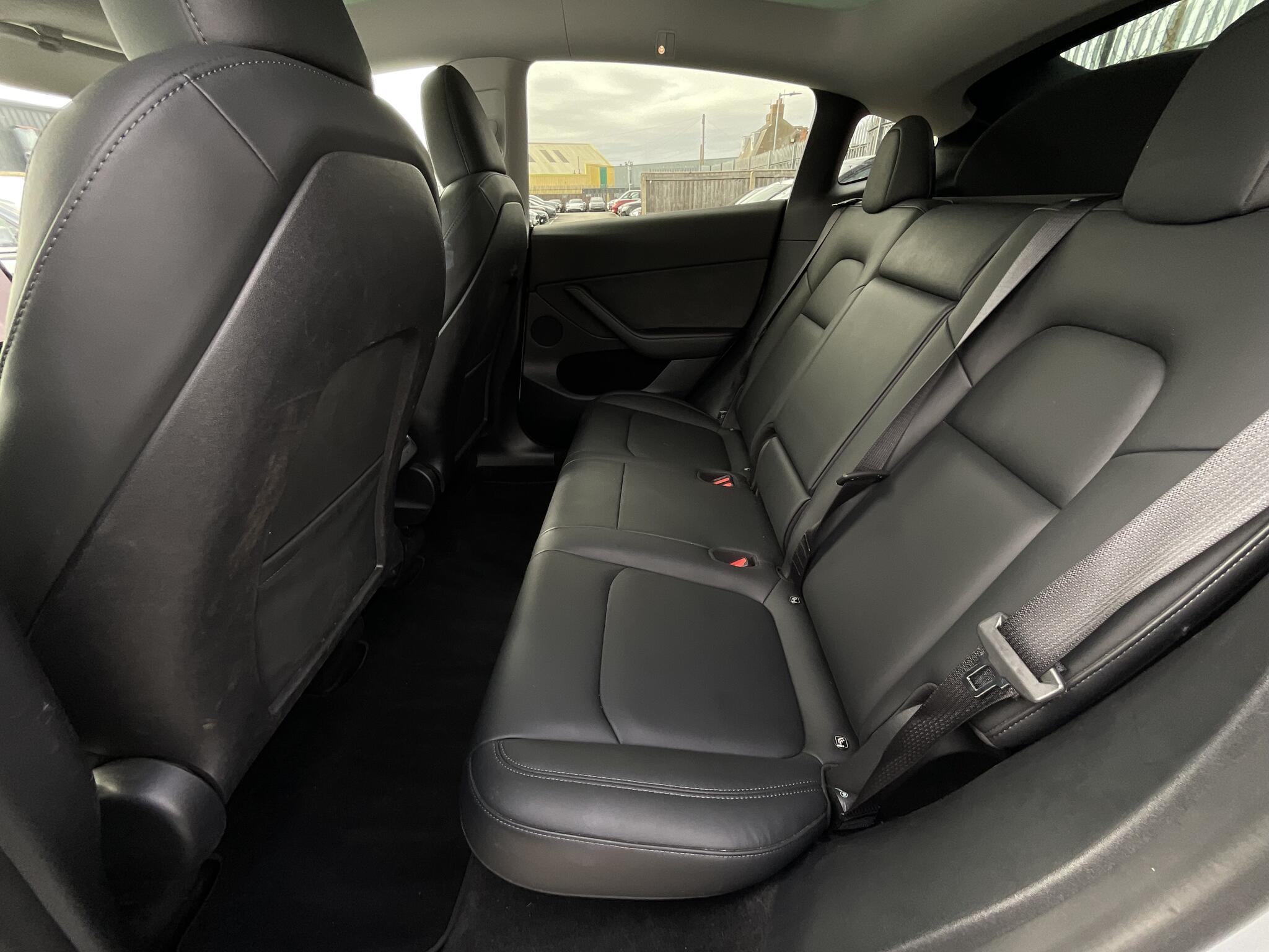 Tesla Model Y - Image 15