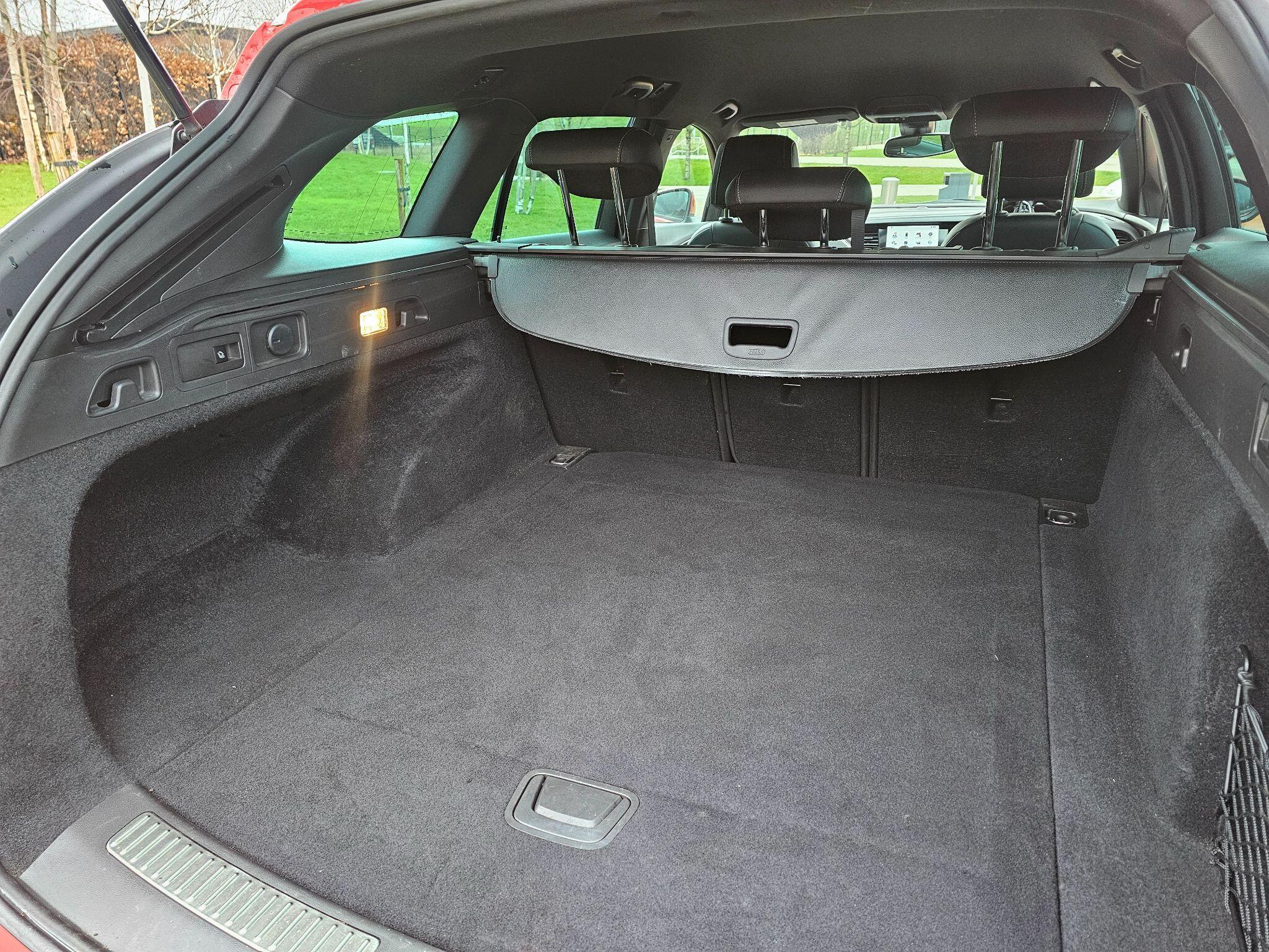 Vauxhall Insignia - Image 29