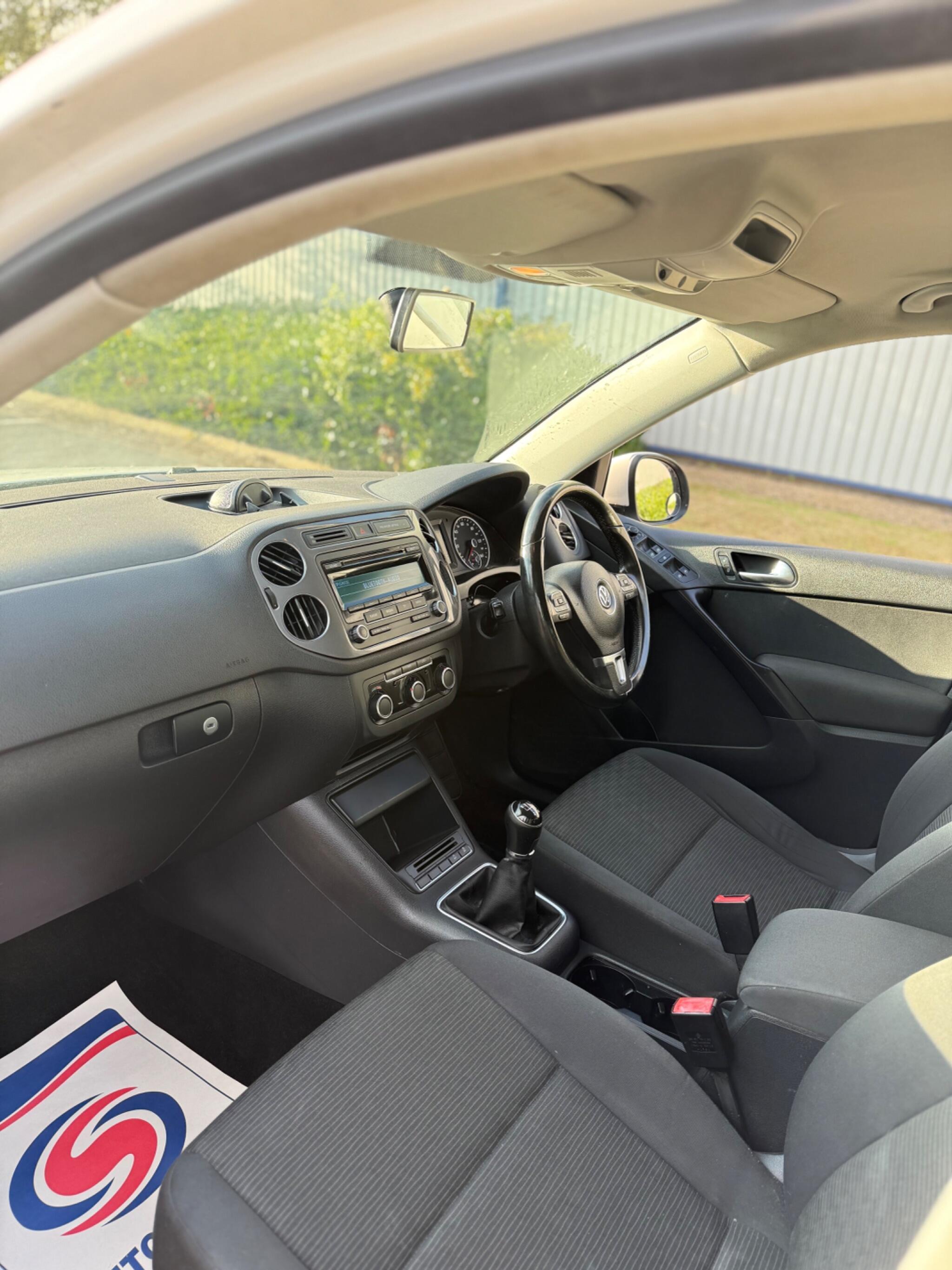 Volkswagen Tiguan - Image 20