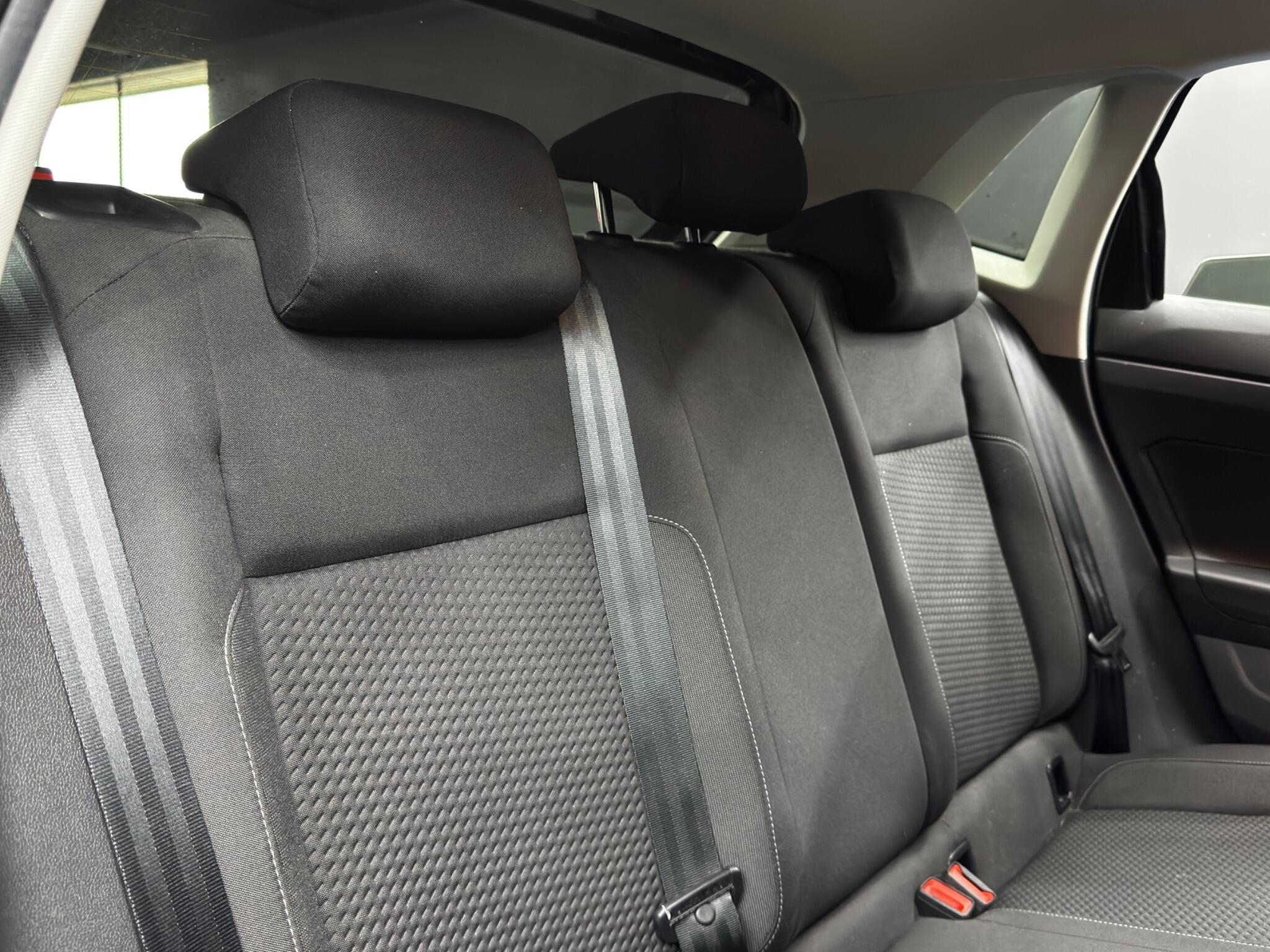 Volkswagen Polo - Image 15