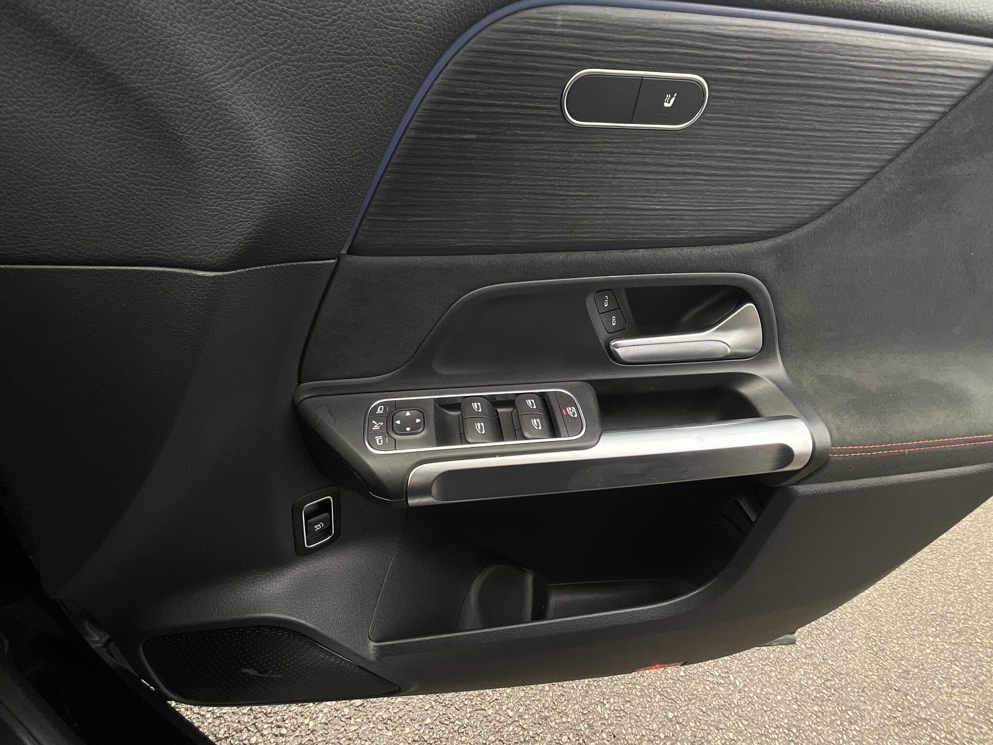 Mercedes Eqb - Image 10