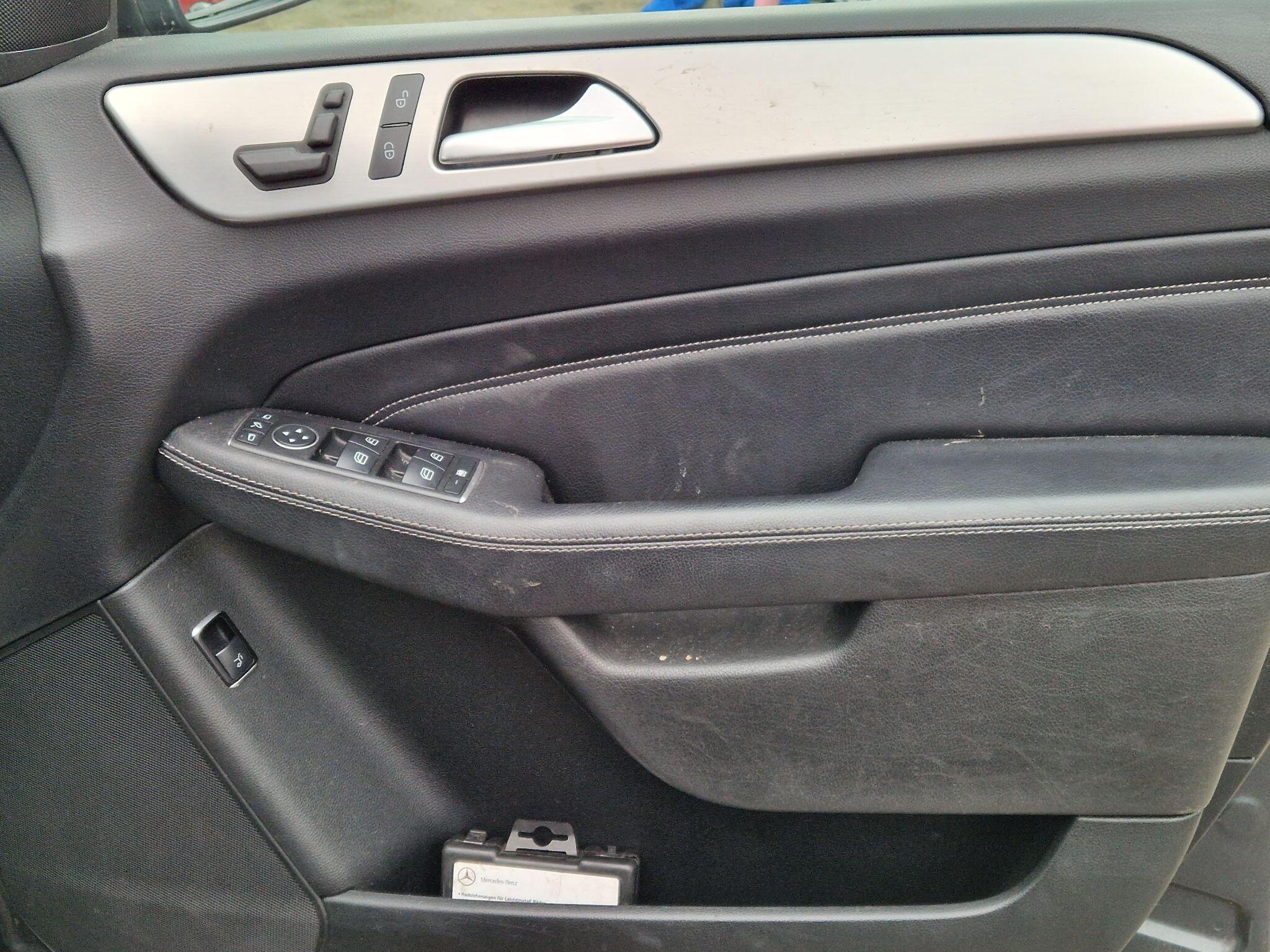 Mercedes M Class - Image 28