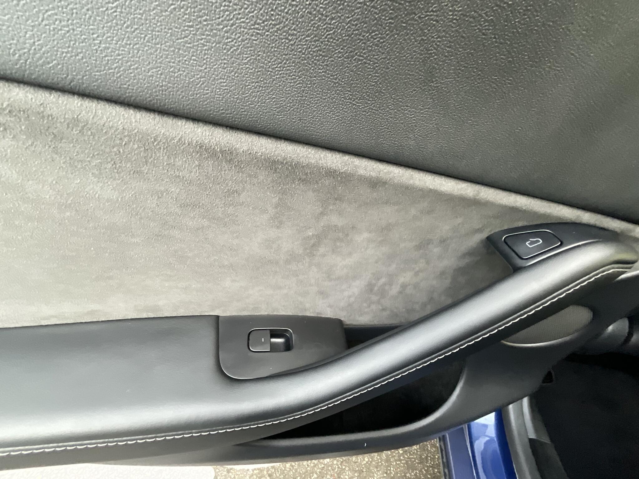 Tesla Model Y - Image 17