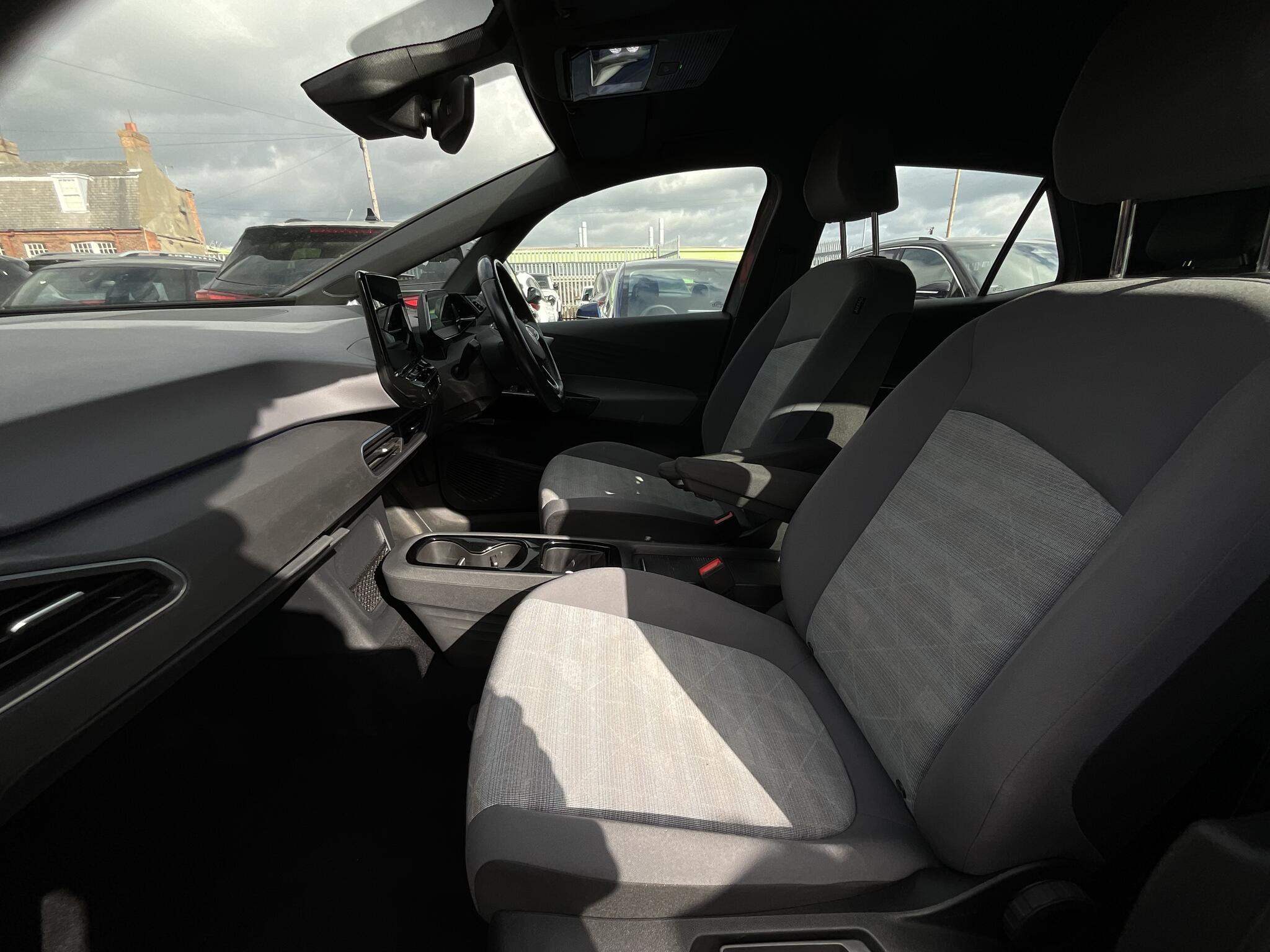 Volkswagen ID.3 - Image 18