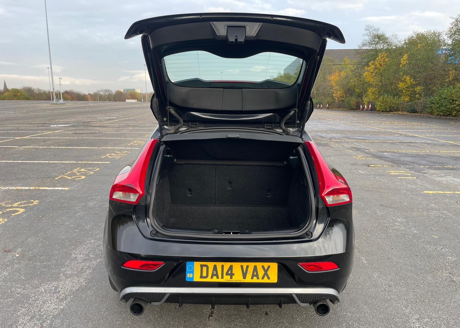 Volvo V40 - Image 41