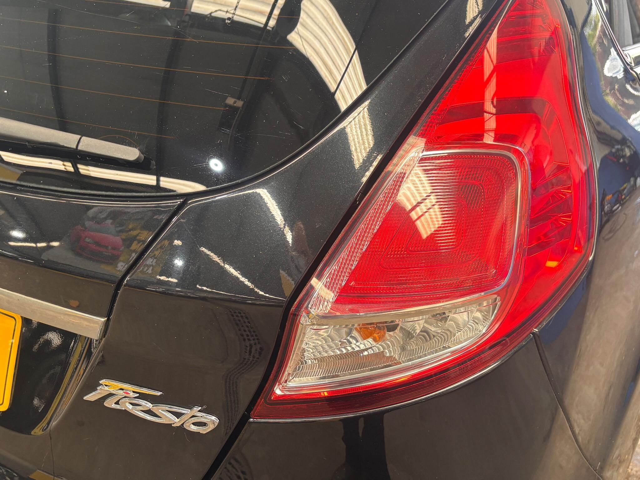 Ford Fiesta - Image 30