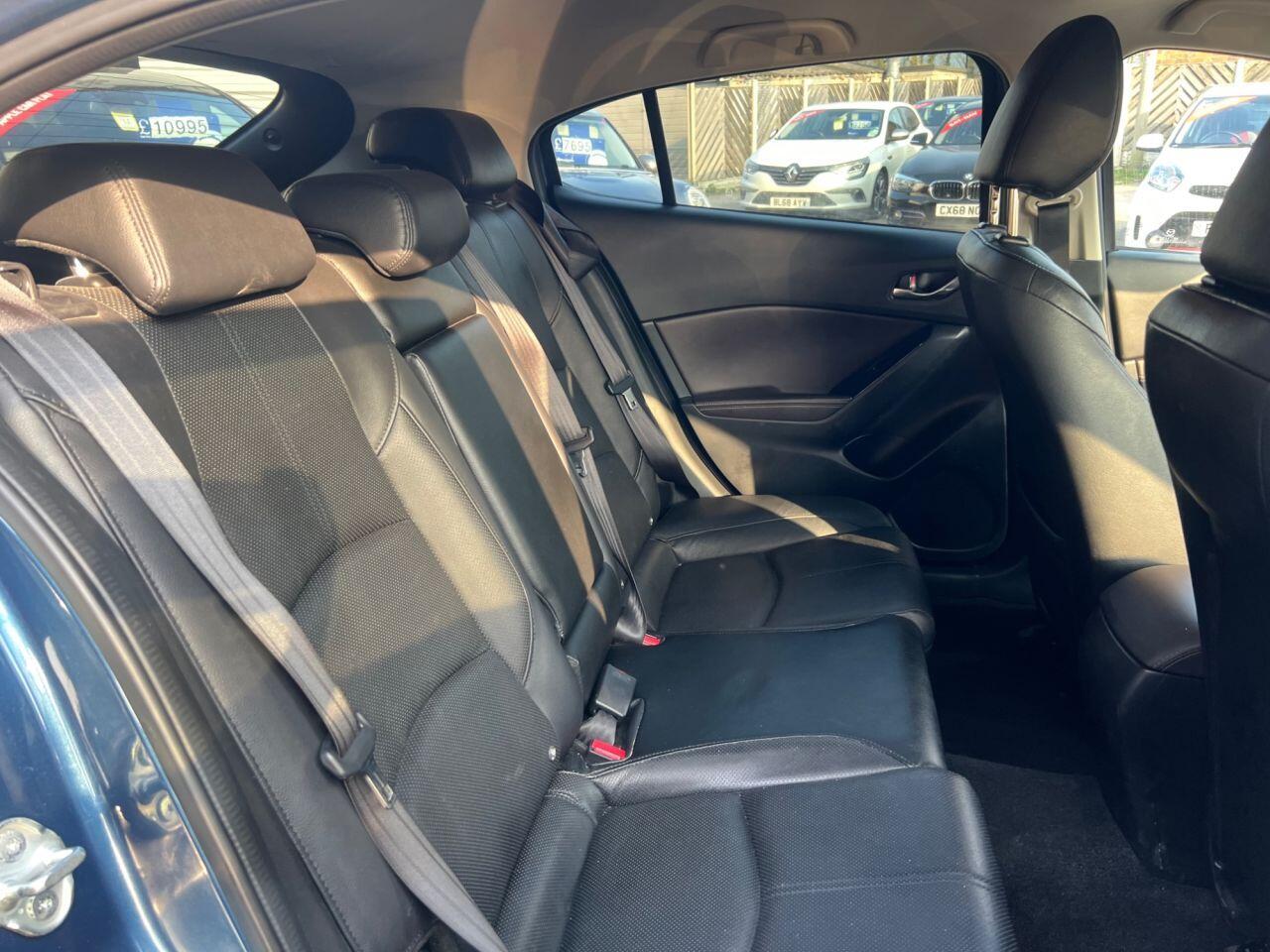 Mazda MAZDA3 - Image 38