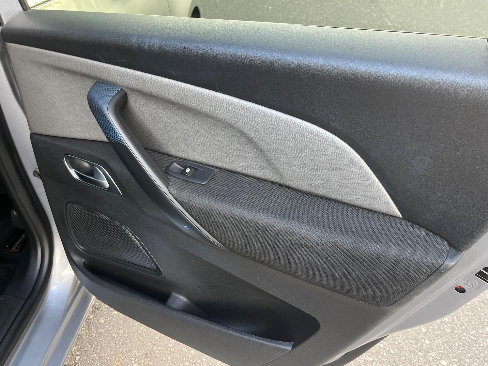 Citroen C4 Picasso - Image 25