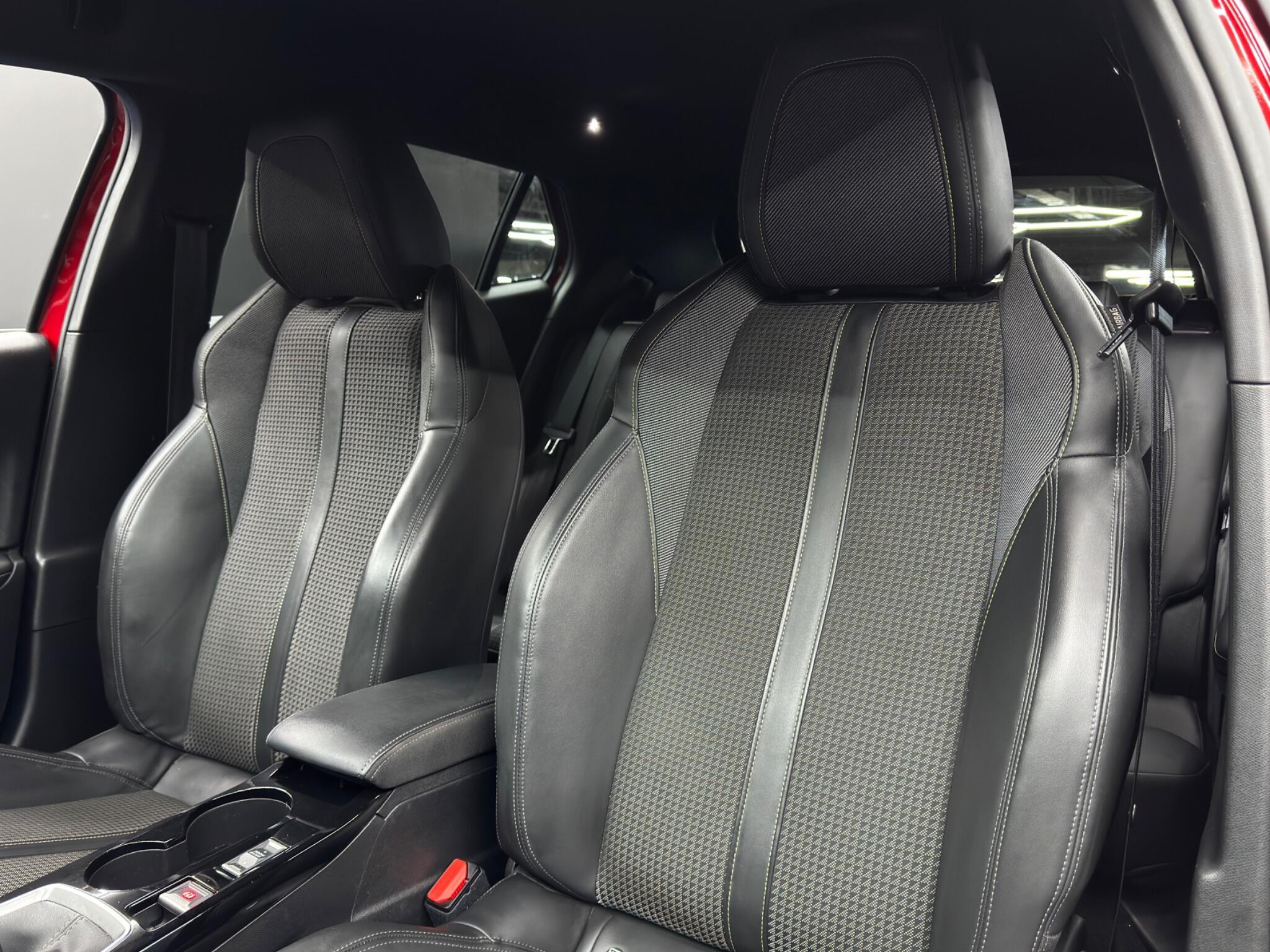 Peugeot 2008 - Image 14