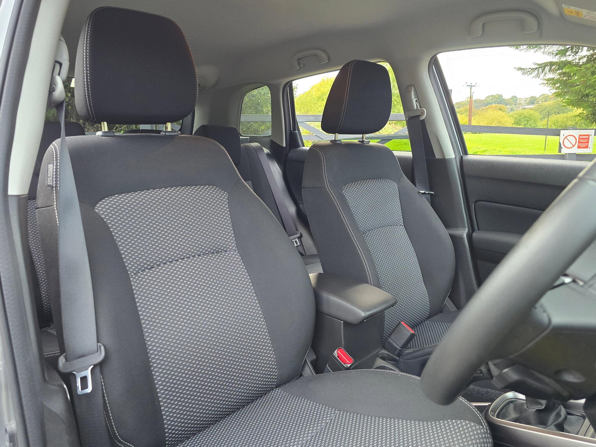 Suzuki Vitara - Image 11