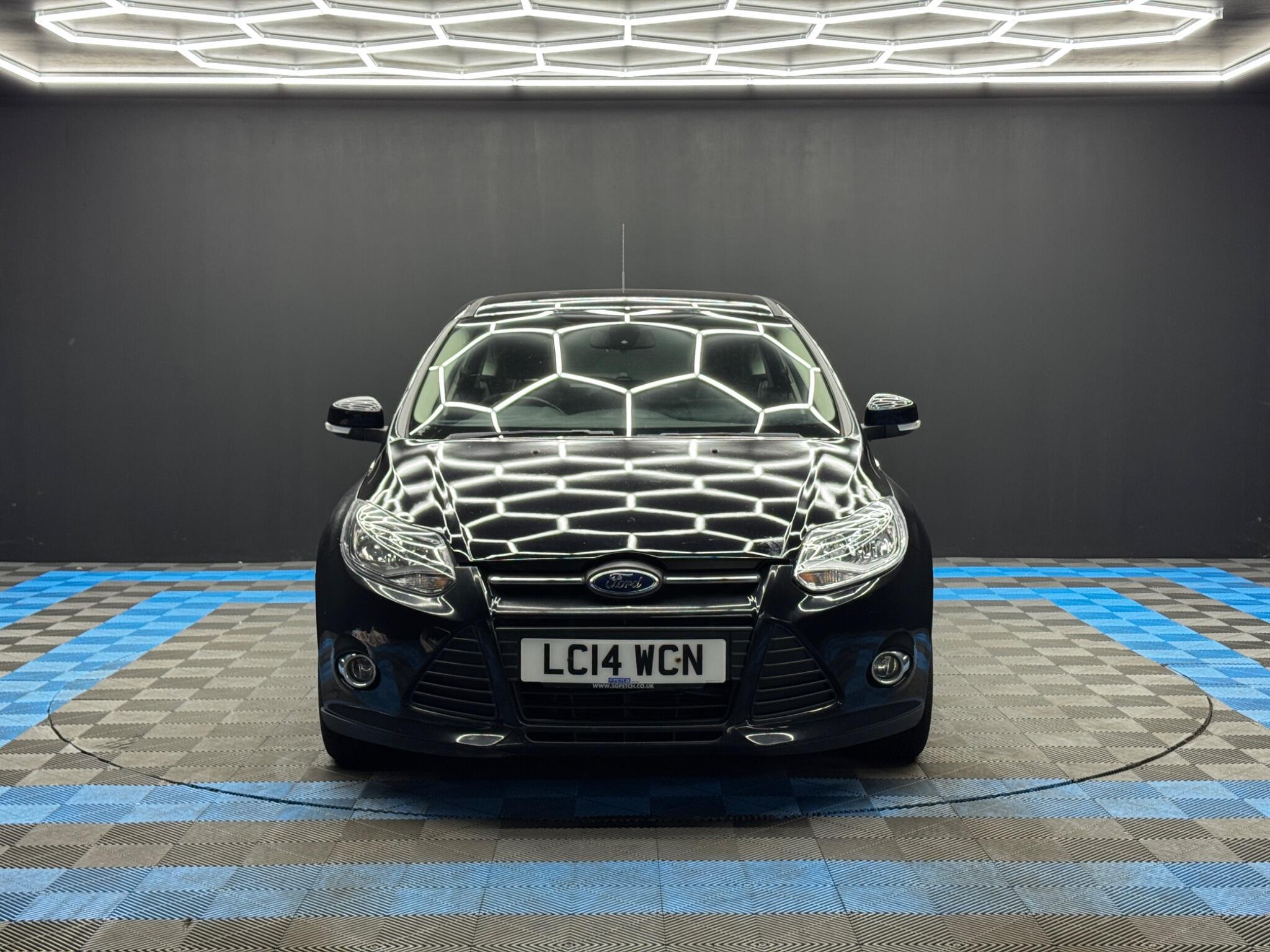 Ford Focus - Image 2